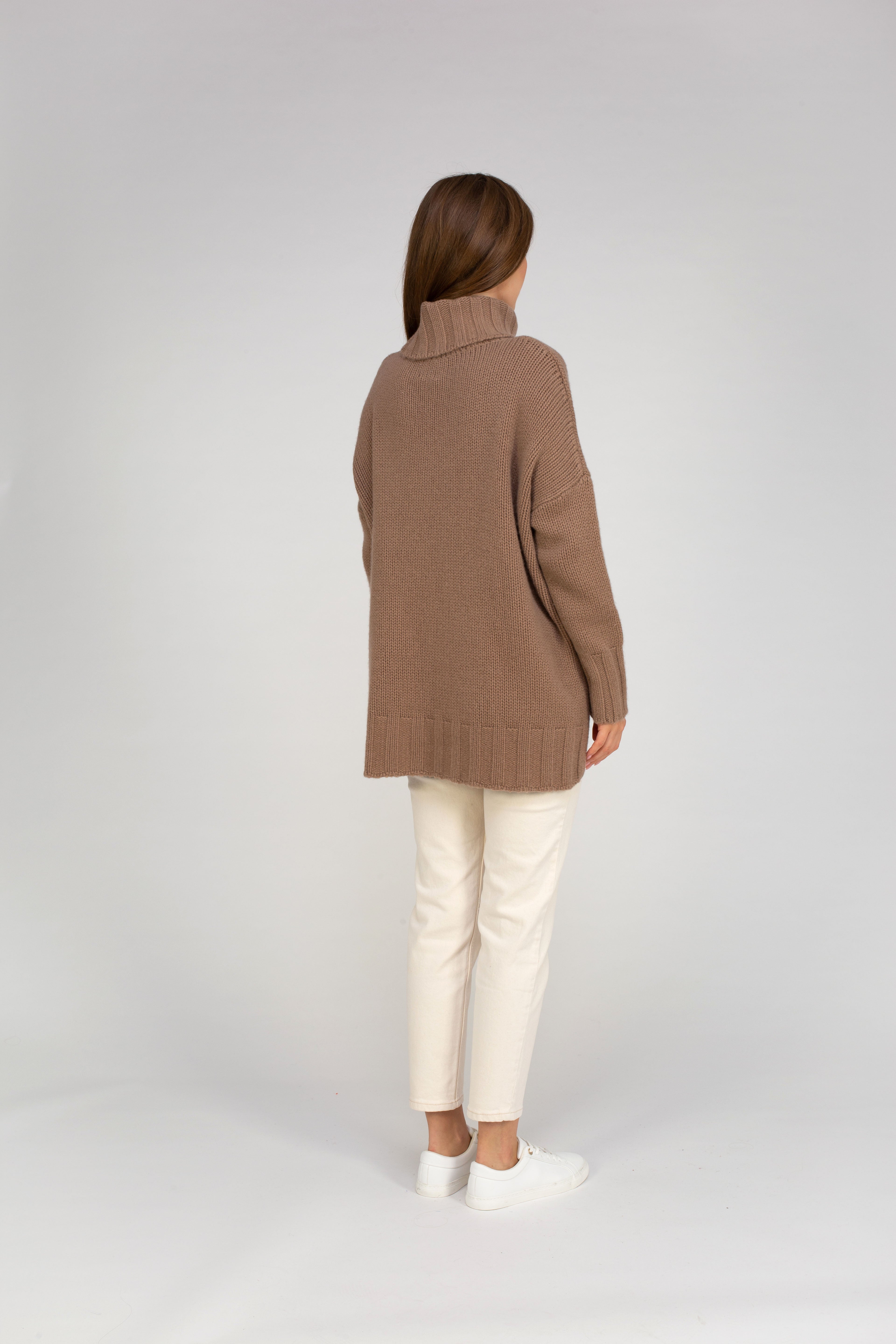 Van Kukil Cashmere Oversized Turtleneck Sweater