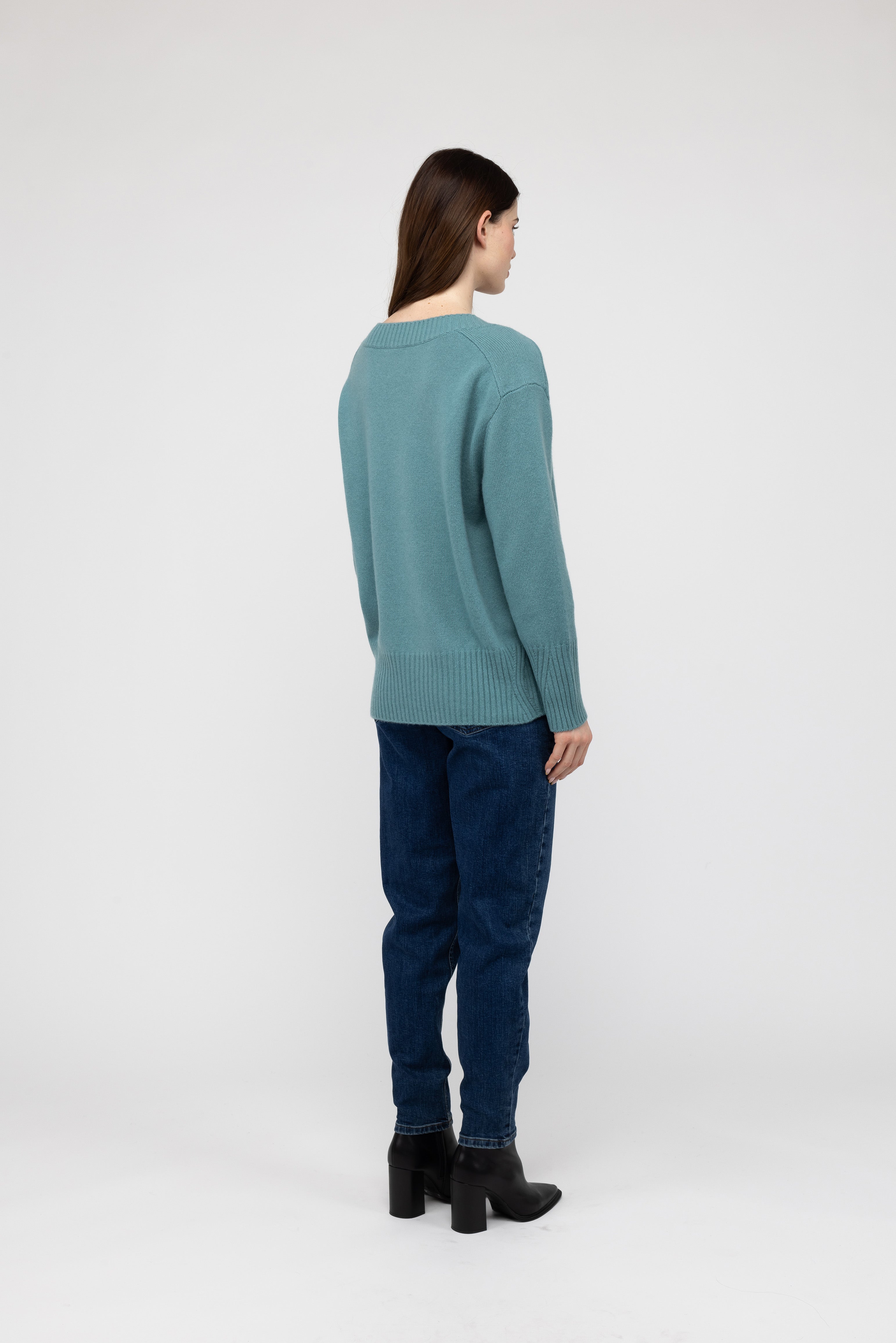 Van Kukil Cashmere Deep V-Neck Sweater