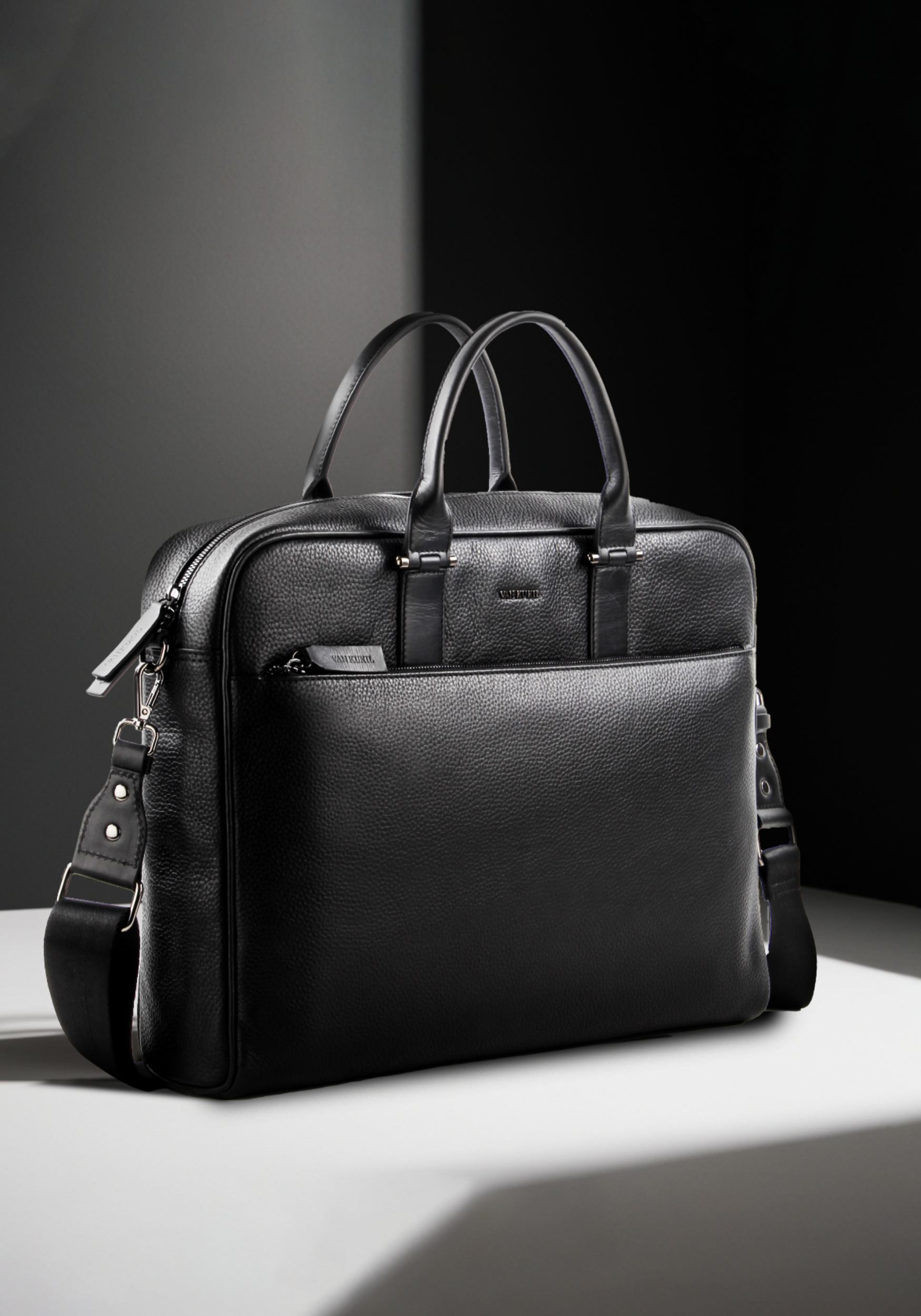 VAN KUKIL TODS LEATHER LAPTOP BAG