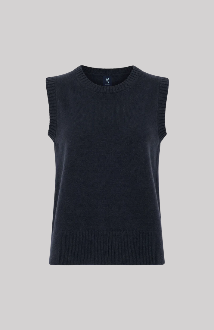 Van Kukil Sleeveless Crewneck Top