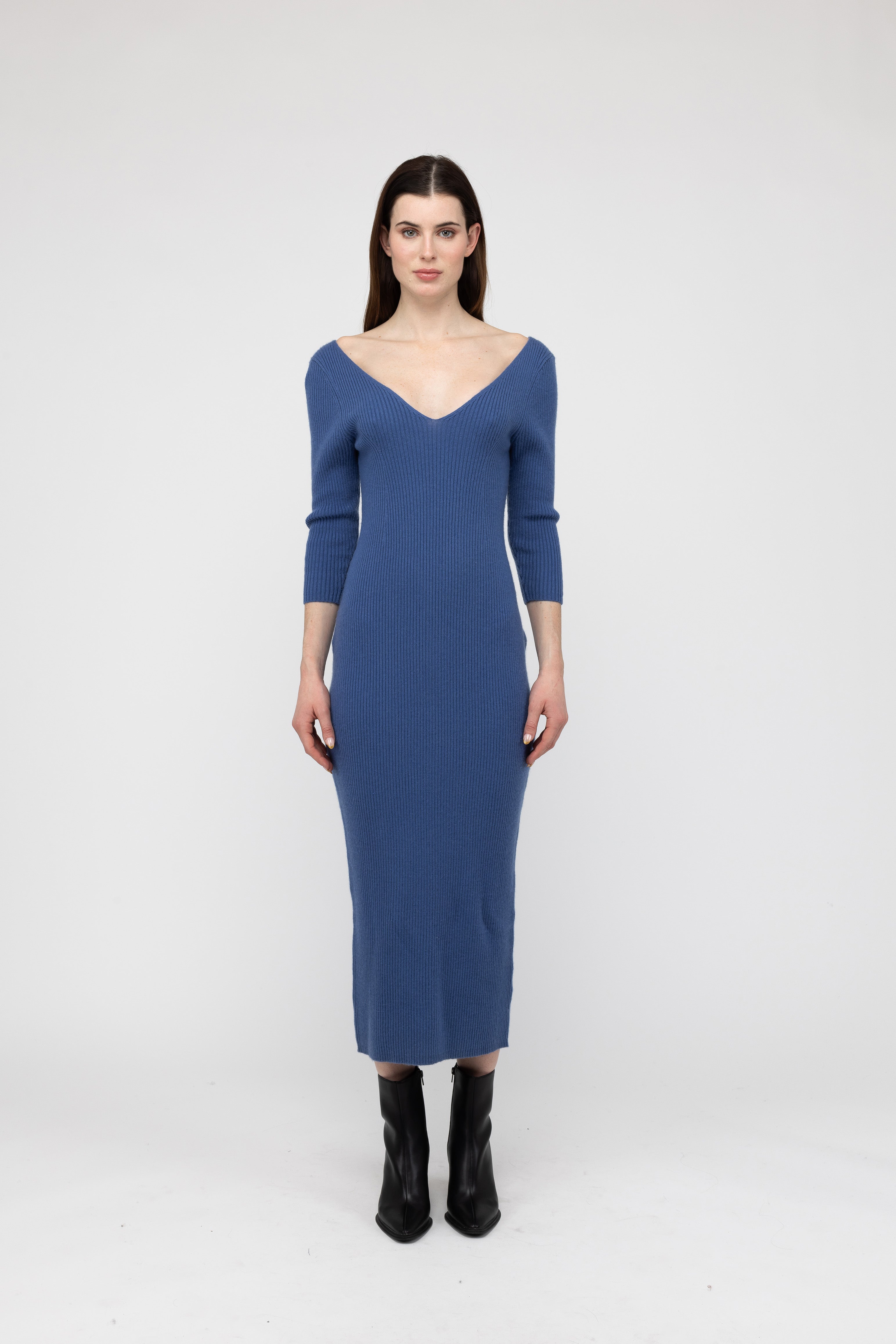 Van Kukil Cashmere Ribbed Knit Midi Dress