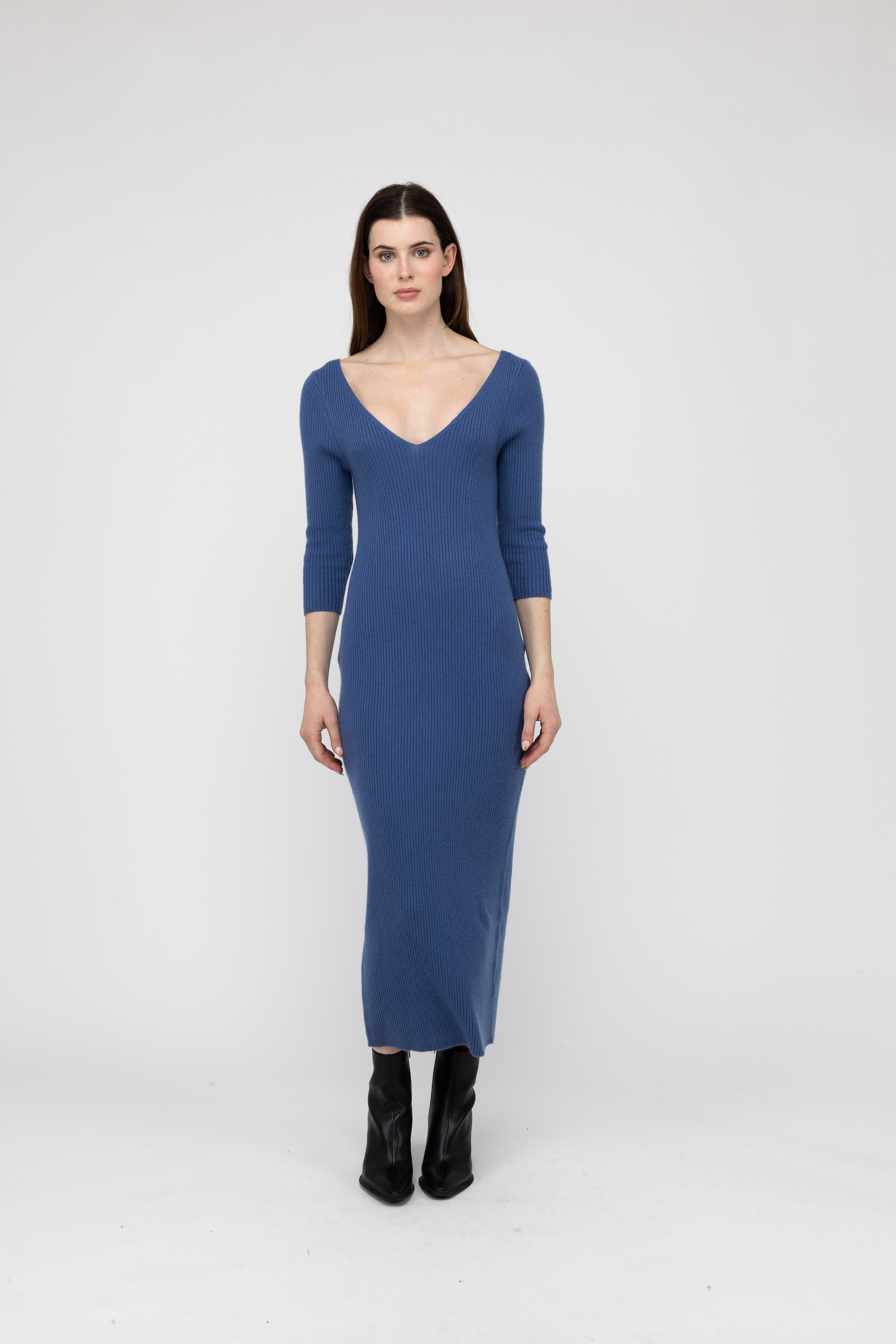 Van Kukil Cashmere Ribbed Knit Midi Dress