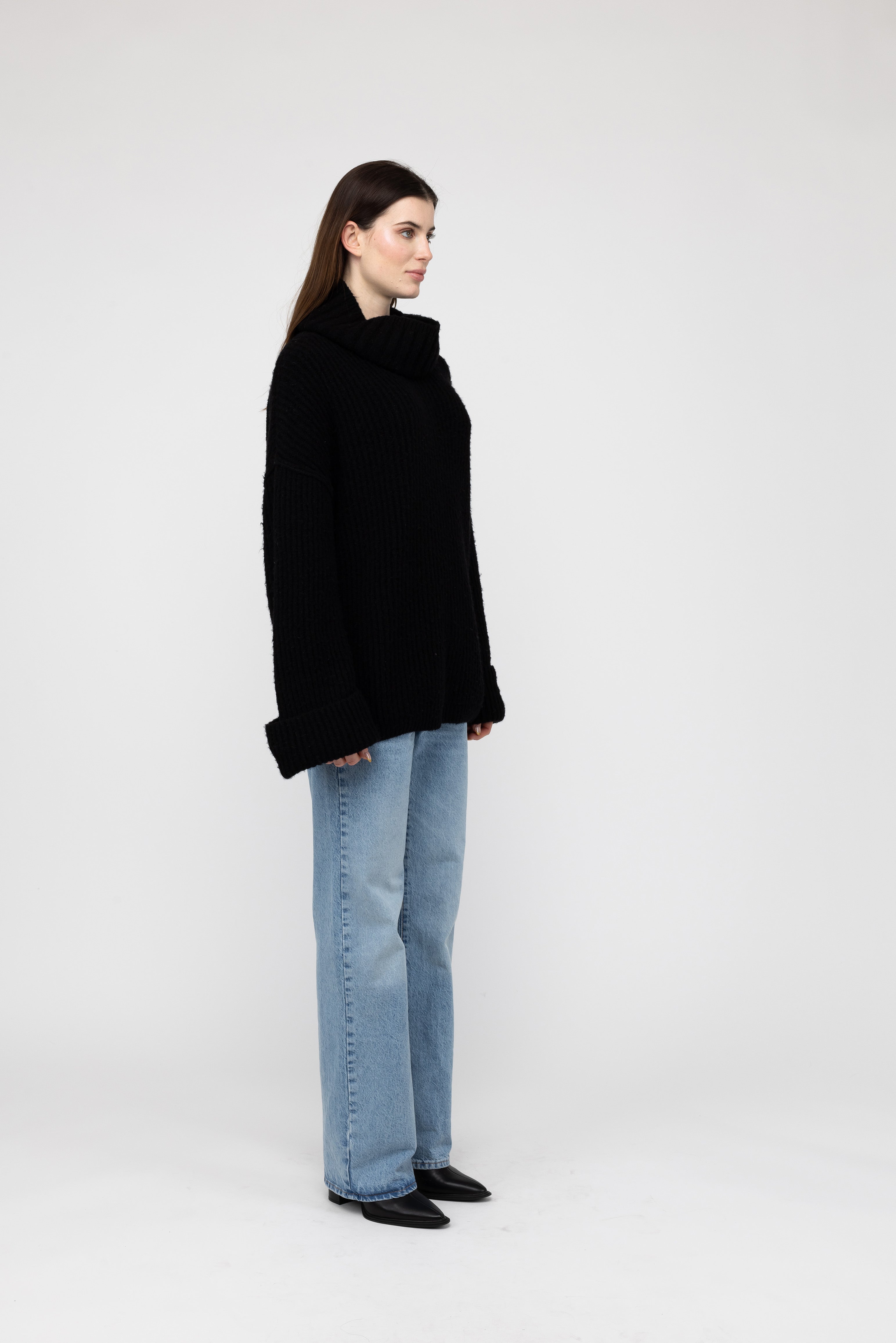 Van Kukil Cashmere Chunky Turtleneck Sweater