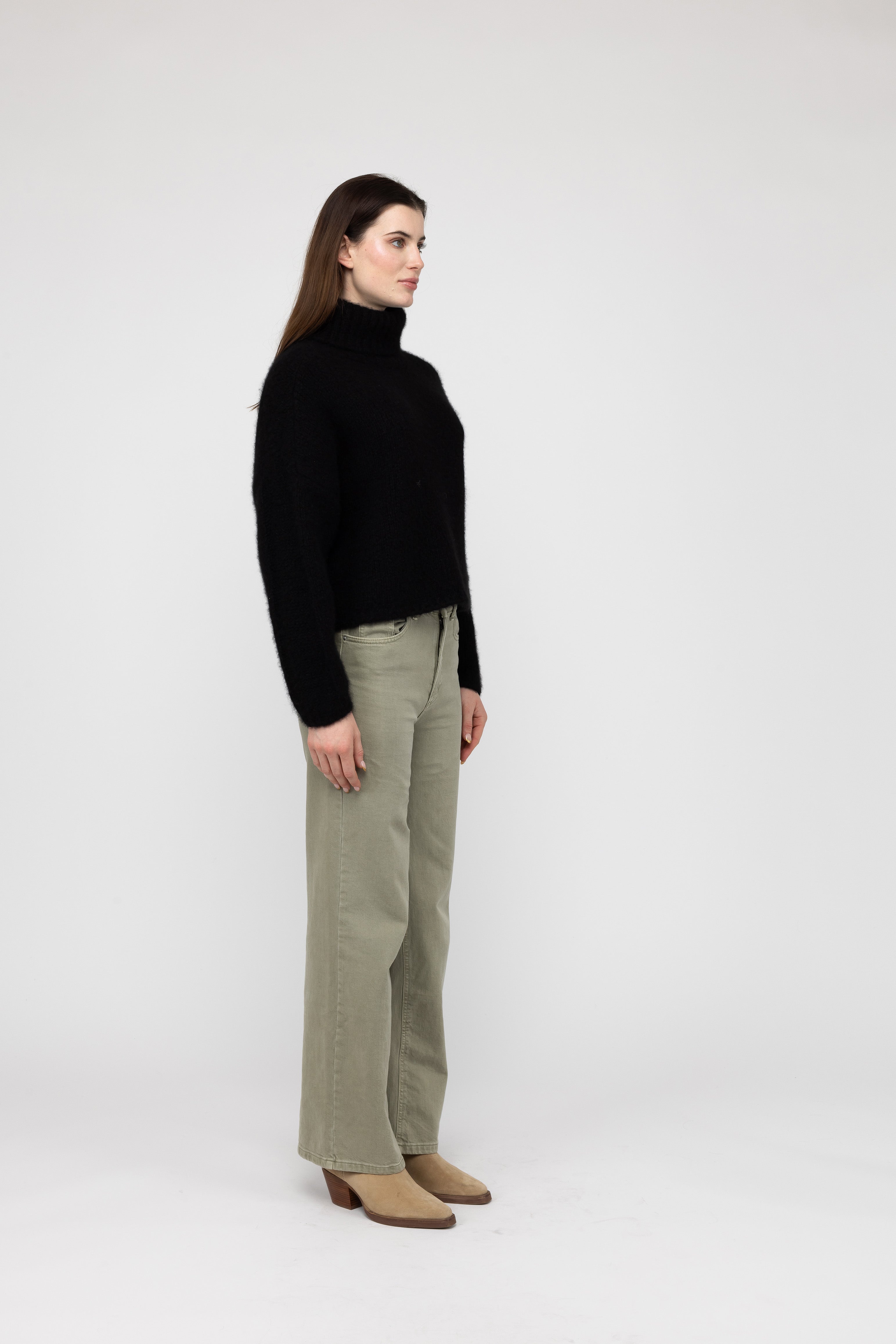 Van Kukil Cashmere Chunky Turtleneck Sweater