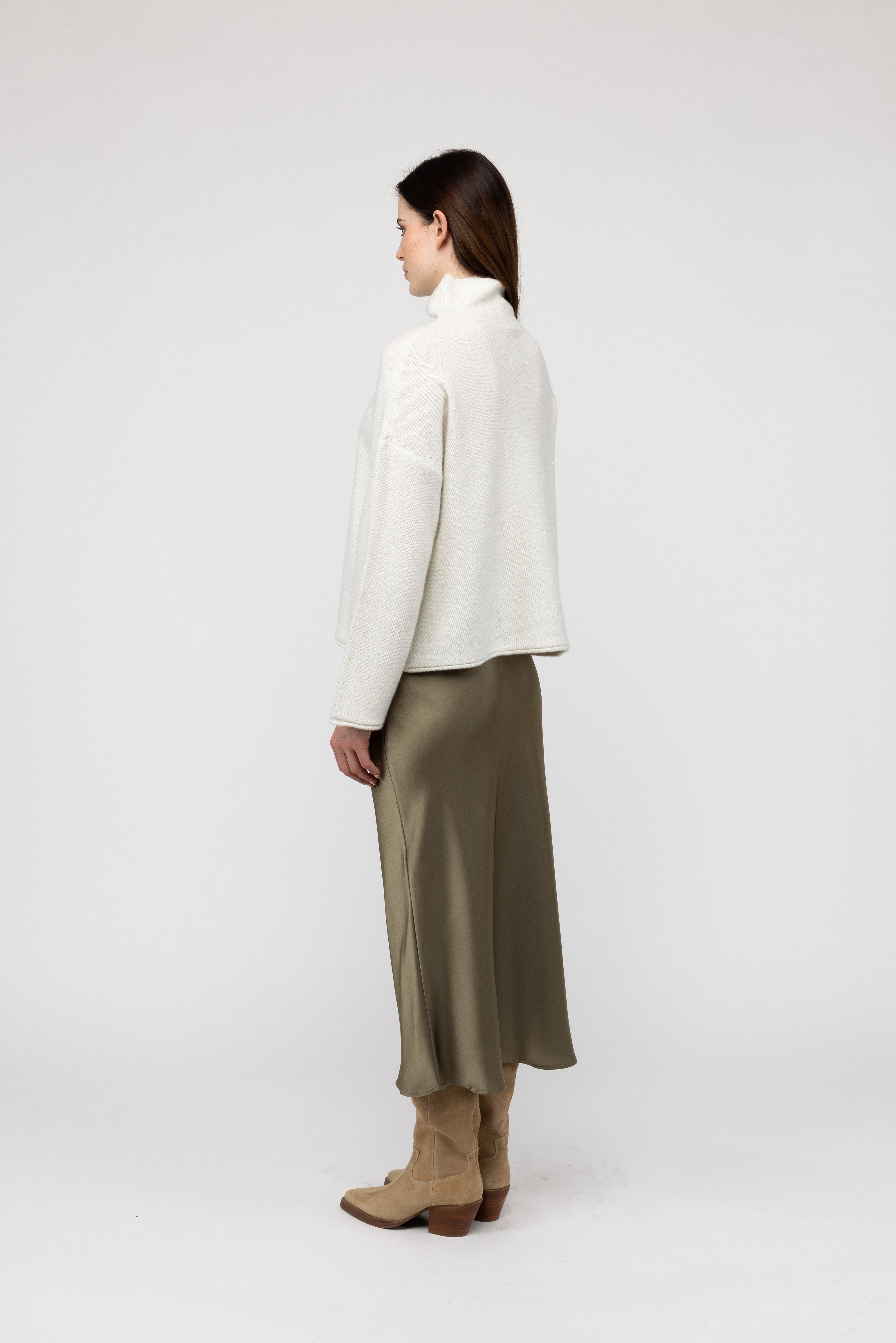 Van Kukil Cashmere Boxy Turtleneck Sweater