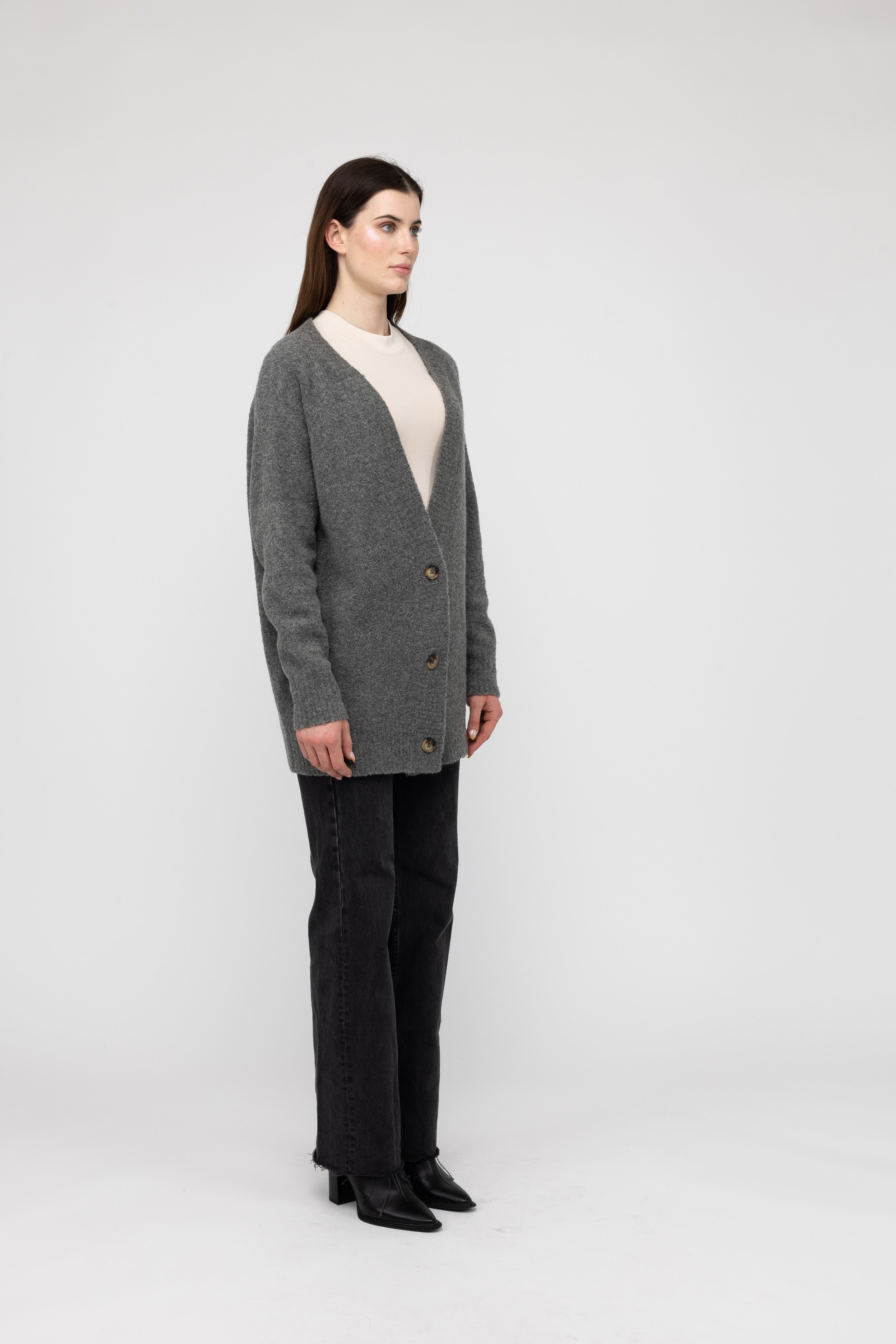 Van Kukil Cashmere Longline Buttoned Cardigan