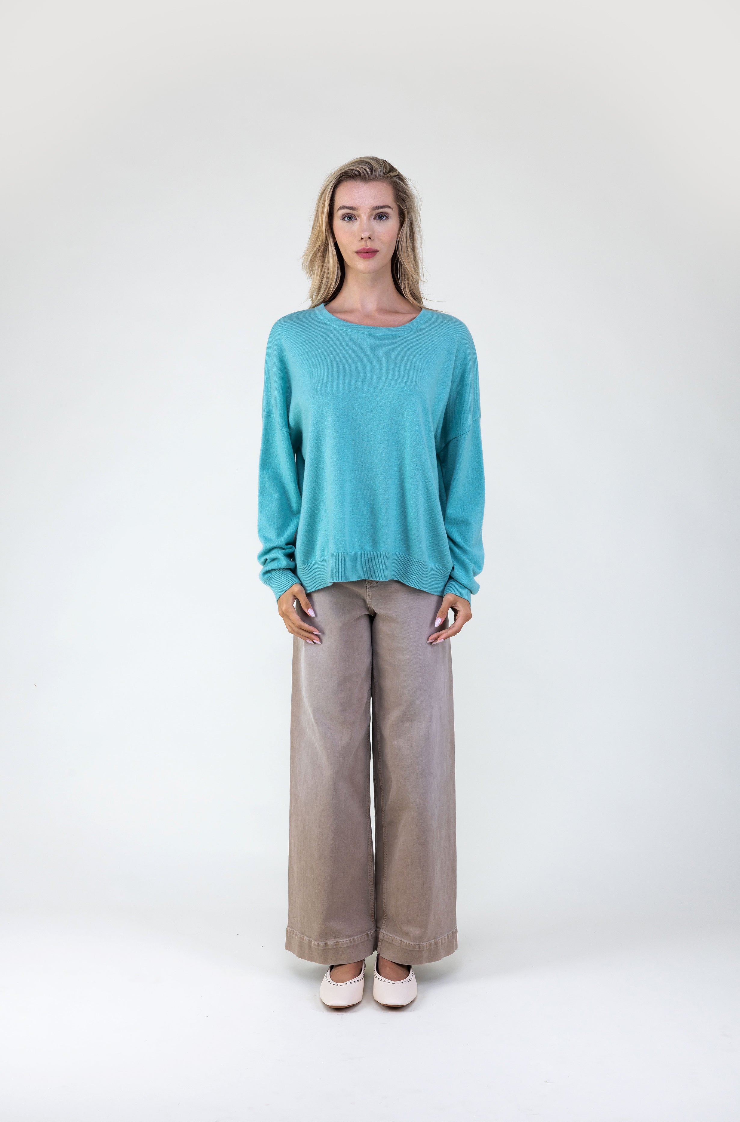 Van Kukil Cashmere Relaxed Crewneck Sweater