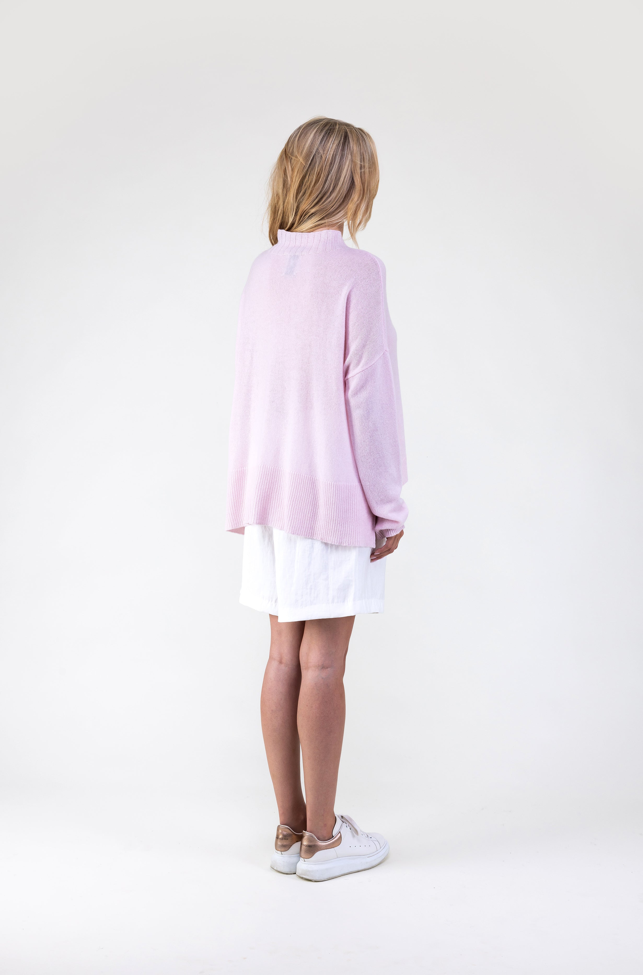 Lightweight Cashmere Mock Neck Sweater