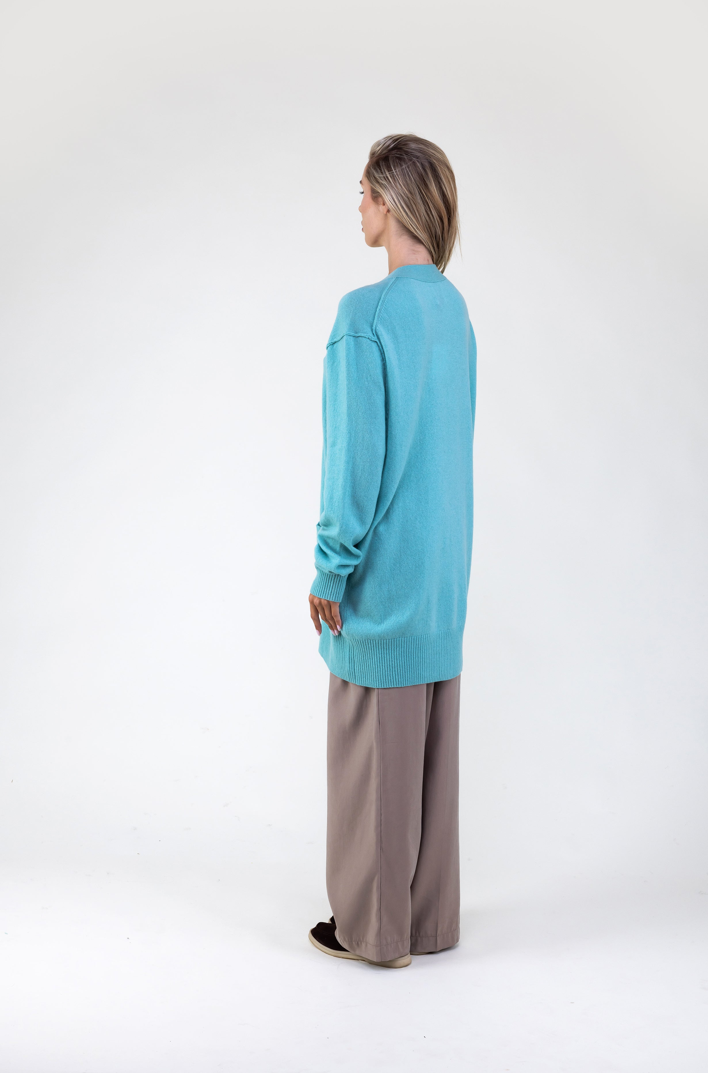 Van Kukil Cashmere Long V-Neck Cardigan