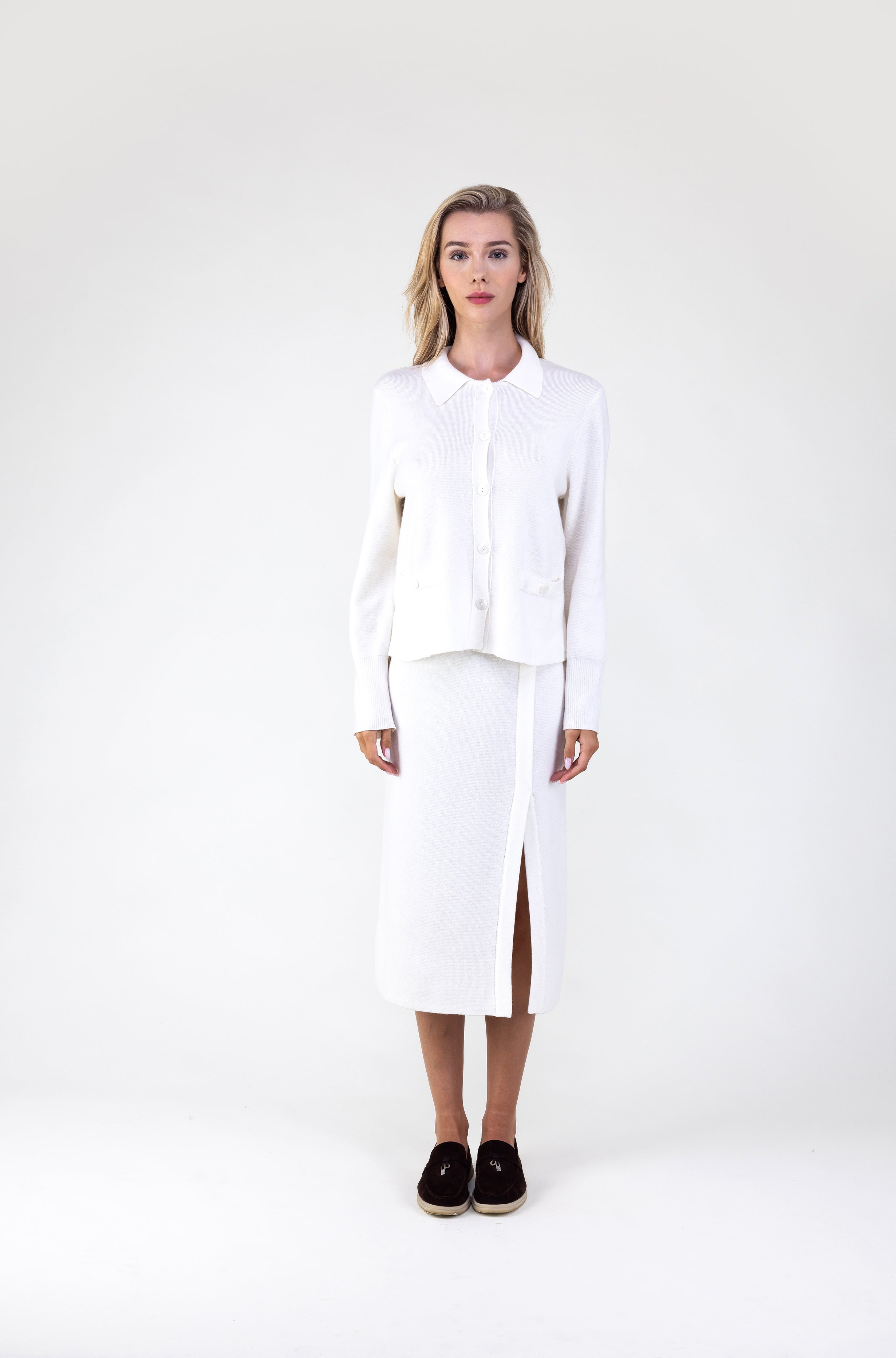 Van Kukil Cashmere Button-Up Cardigan with Collar