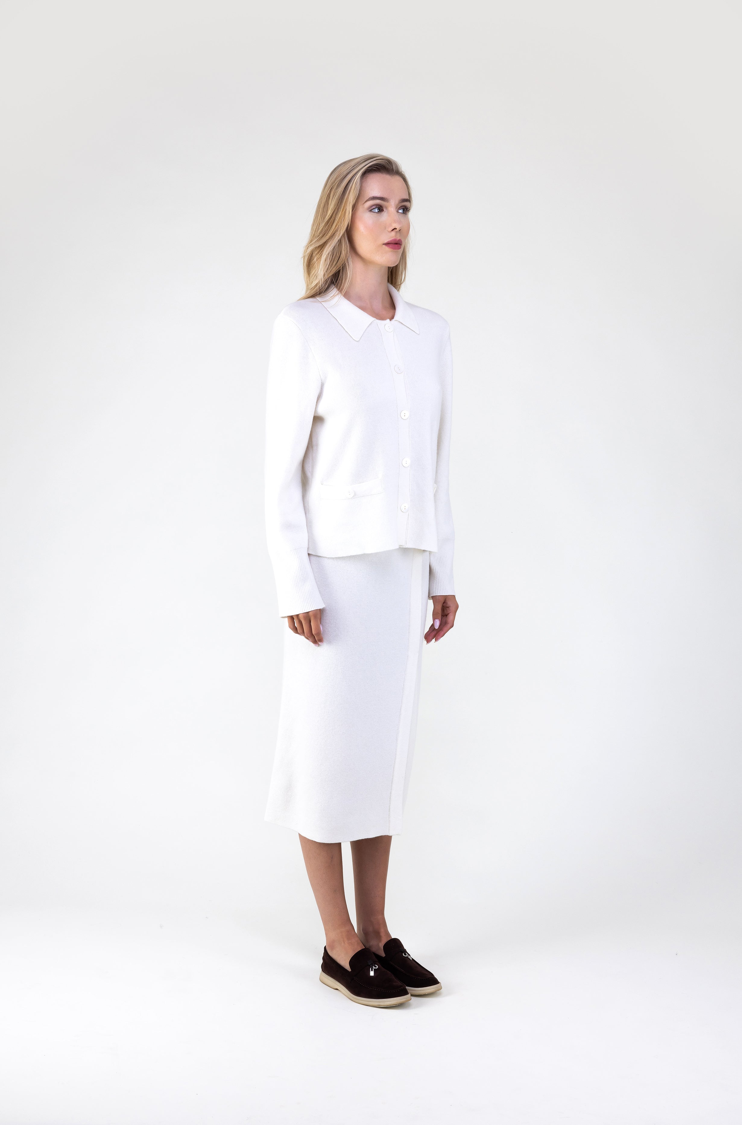 Van Kukil Cashmere Button-Up Cardigan with Collar