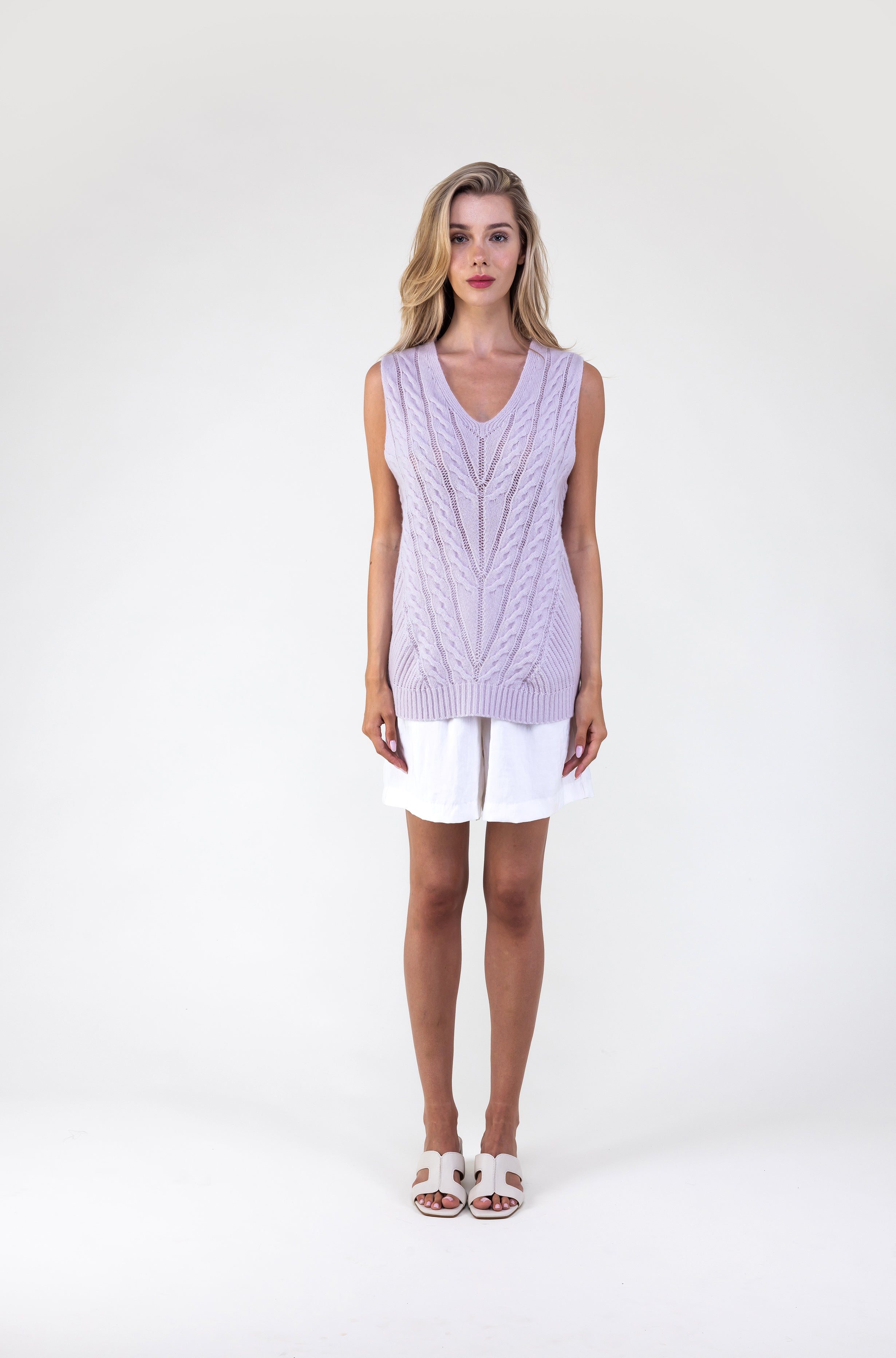 Van Kukil Cashmere Sleeveless Cable Knit Tunic