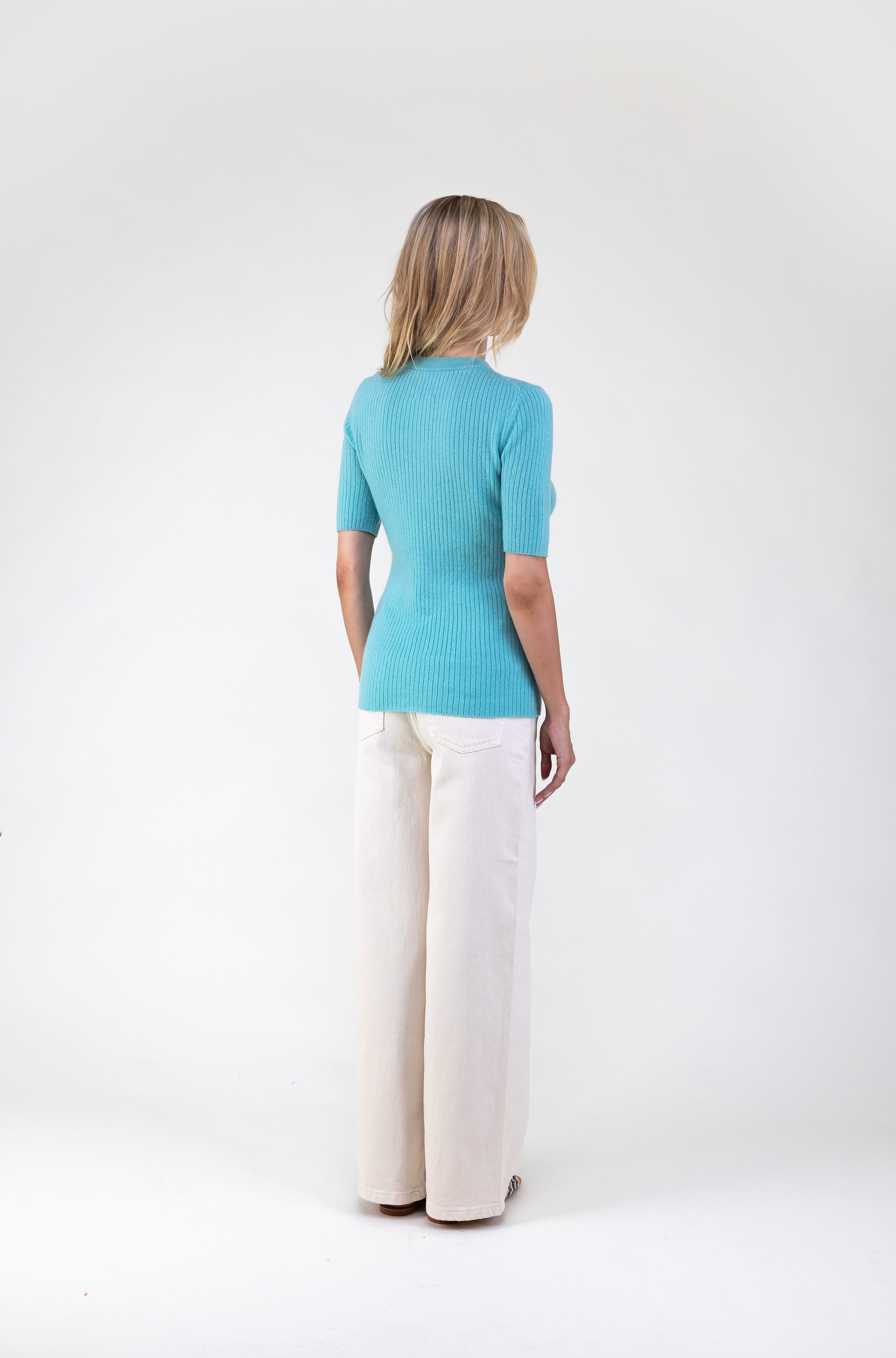 Van Kukil 100% Cashmere Ribbed Henley Sweater