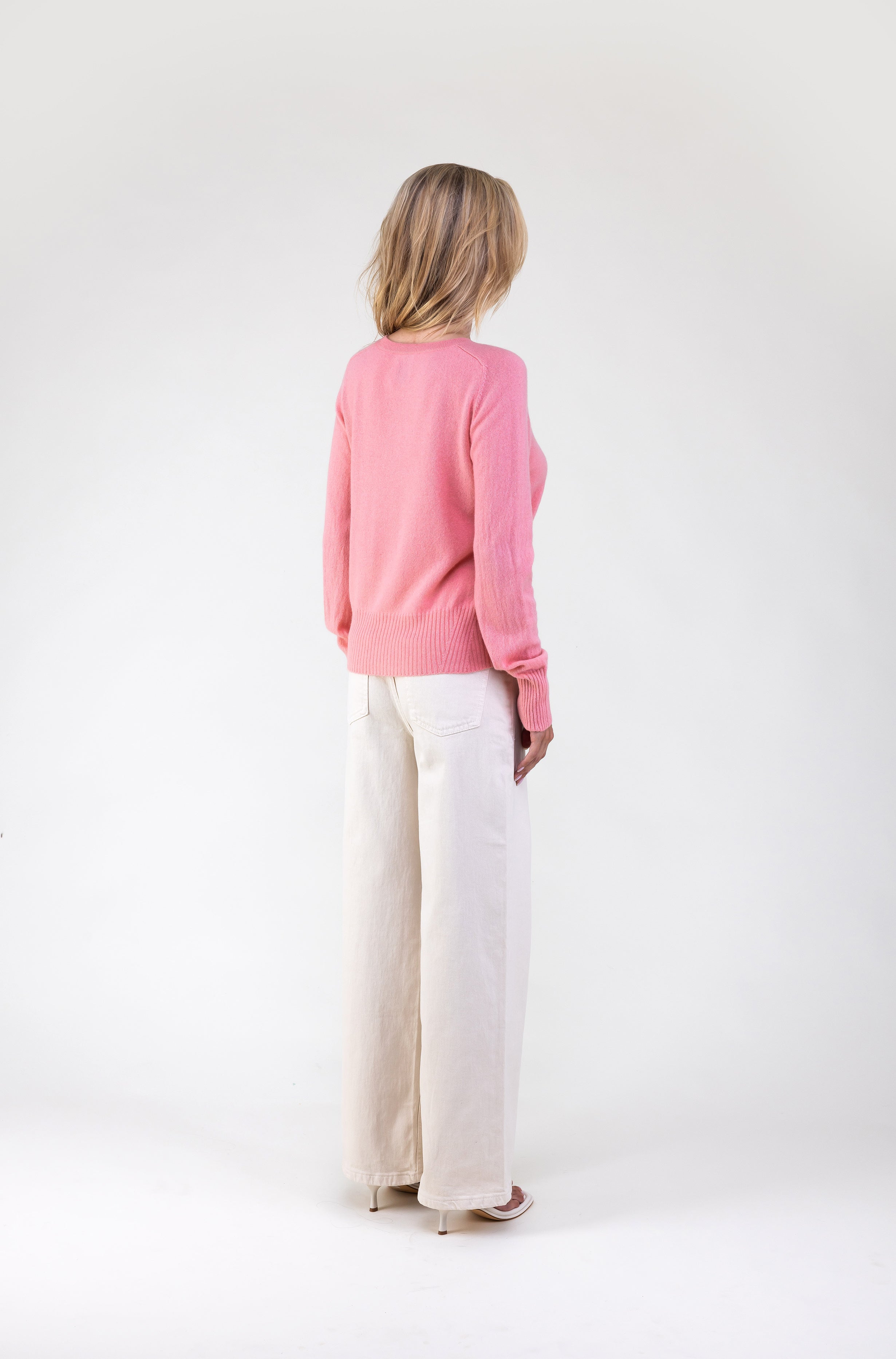 Van Kukil Classic Crewneck Sweater