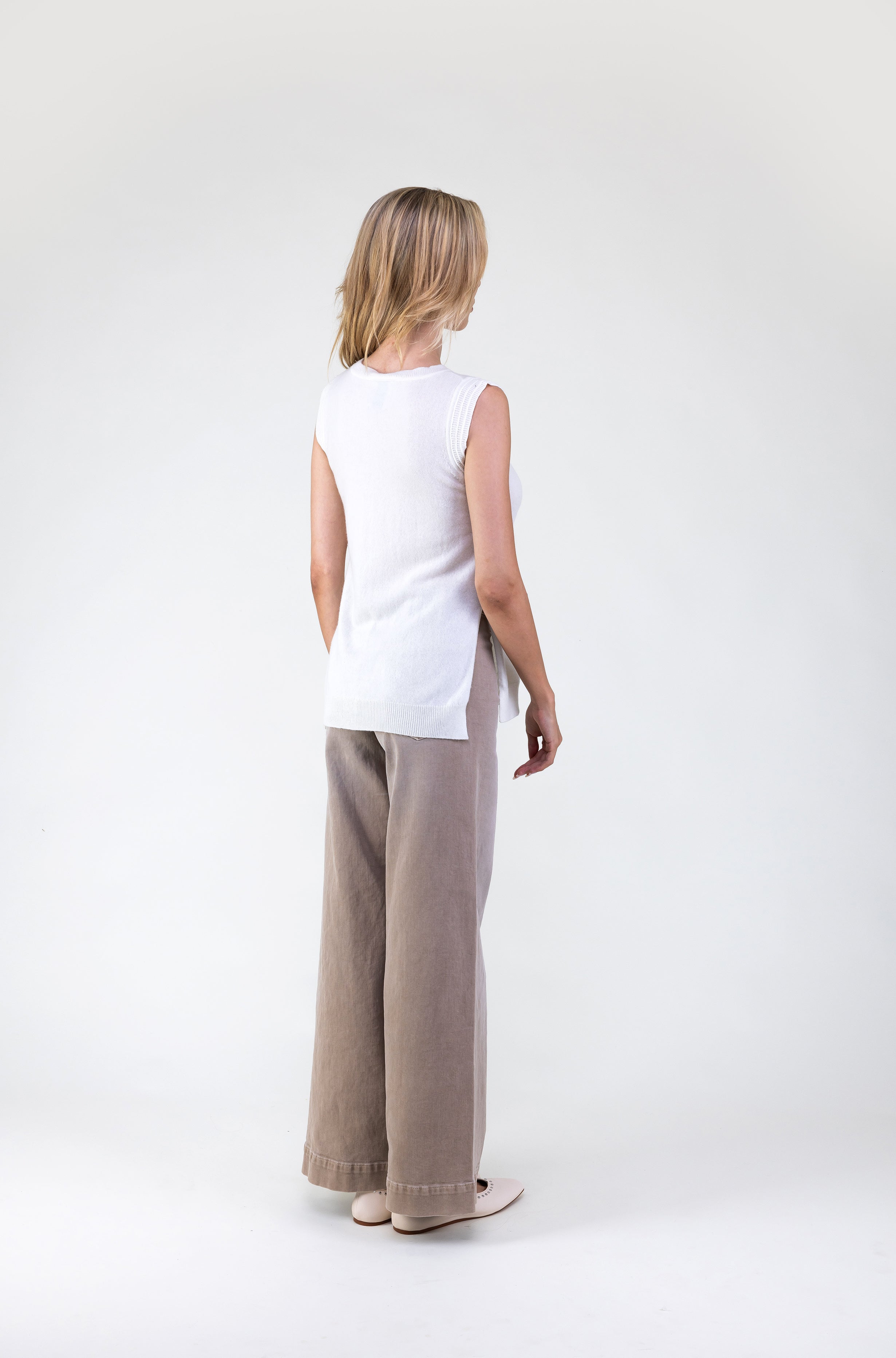 Van Kukil Sleeveless Cashmere Top