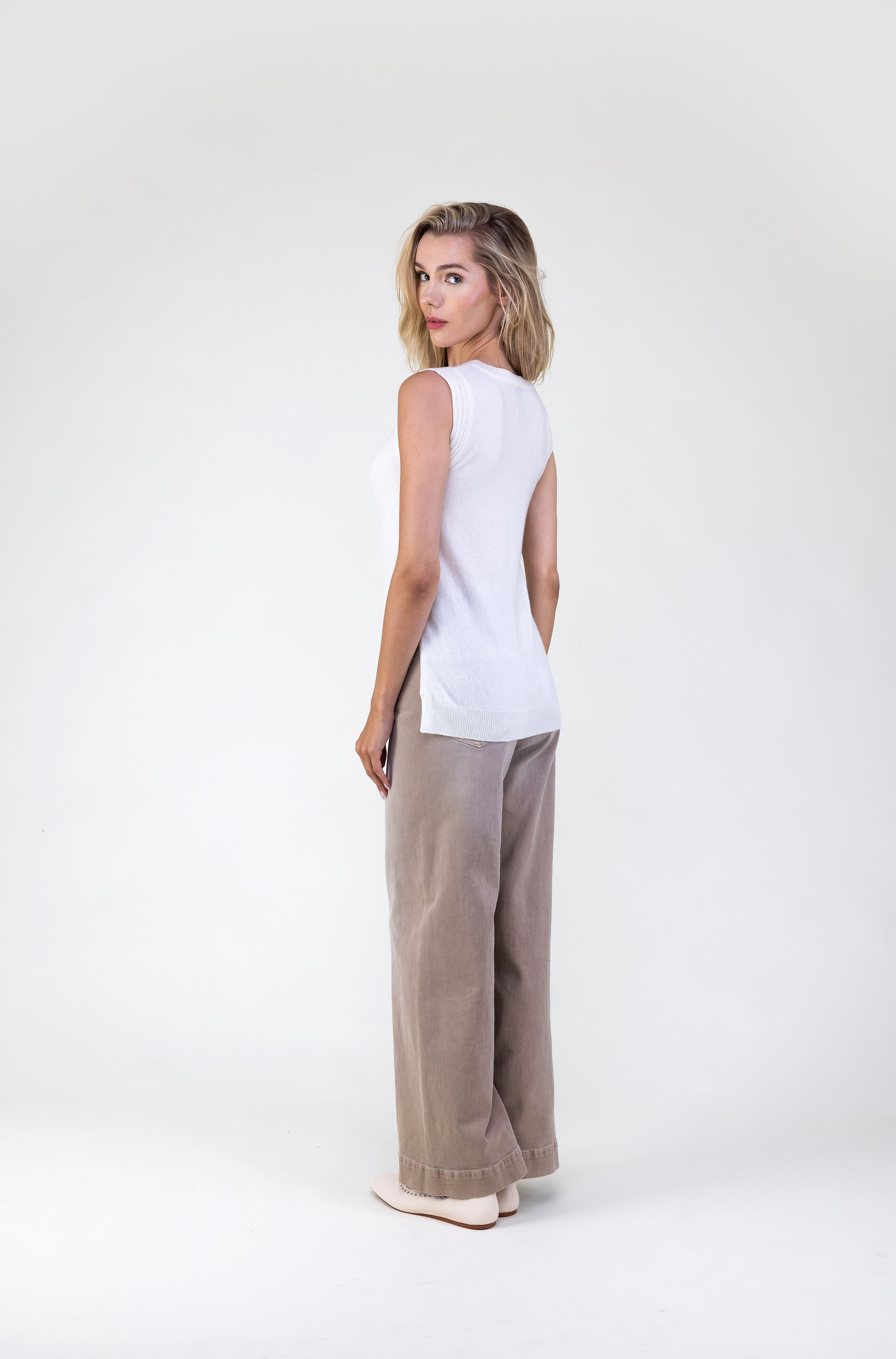 Van Kukil Sleeveless Cashmere Top