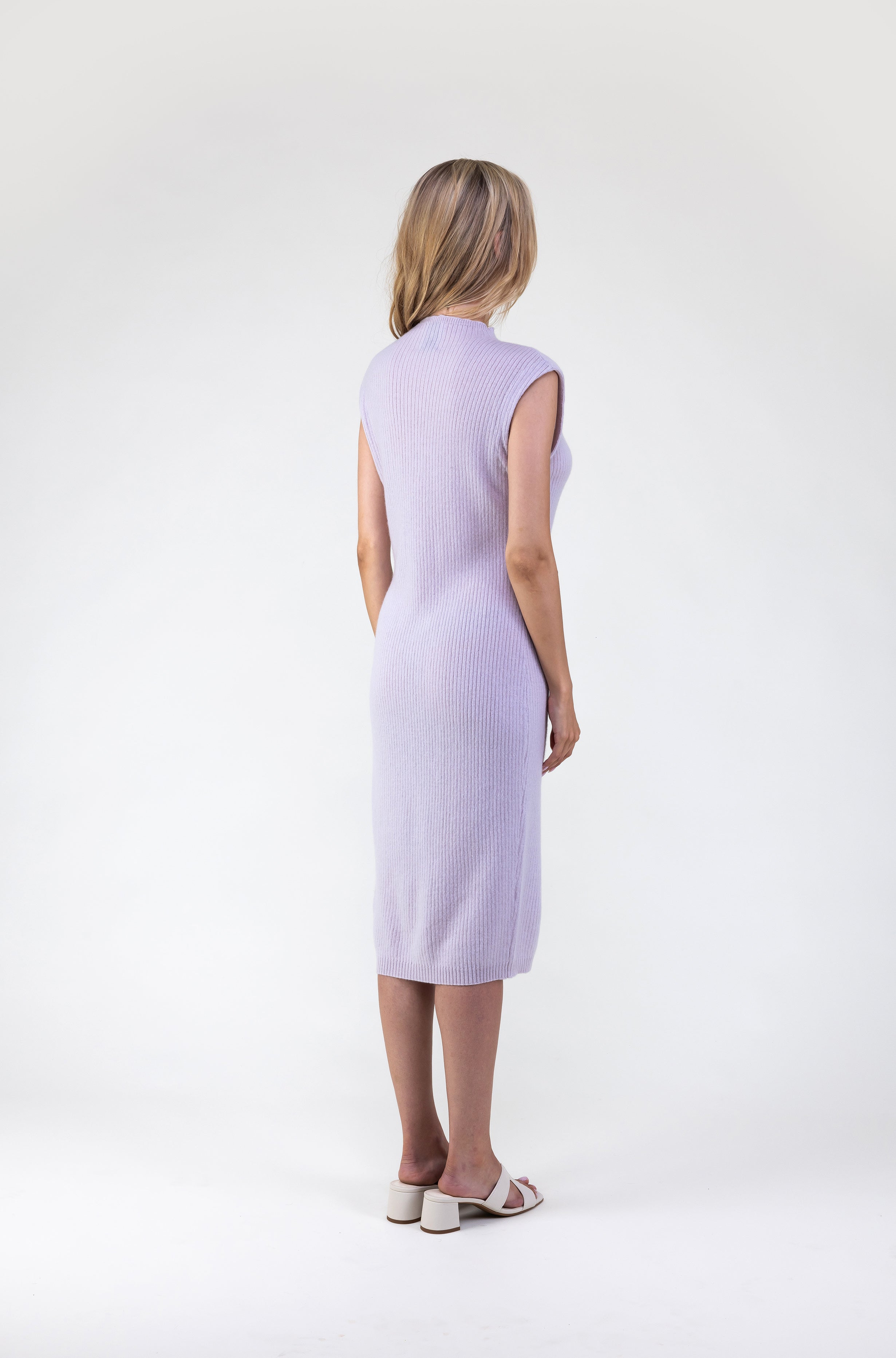 Van Kukil Cap Sleeve Ribbed Midi Dress