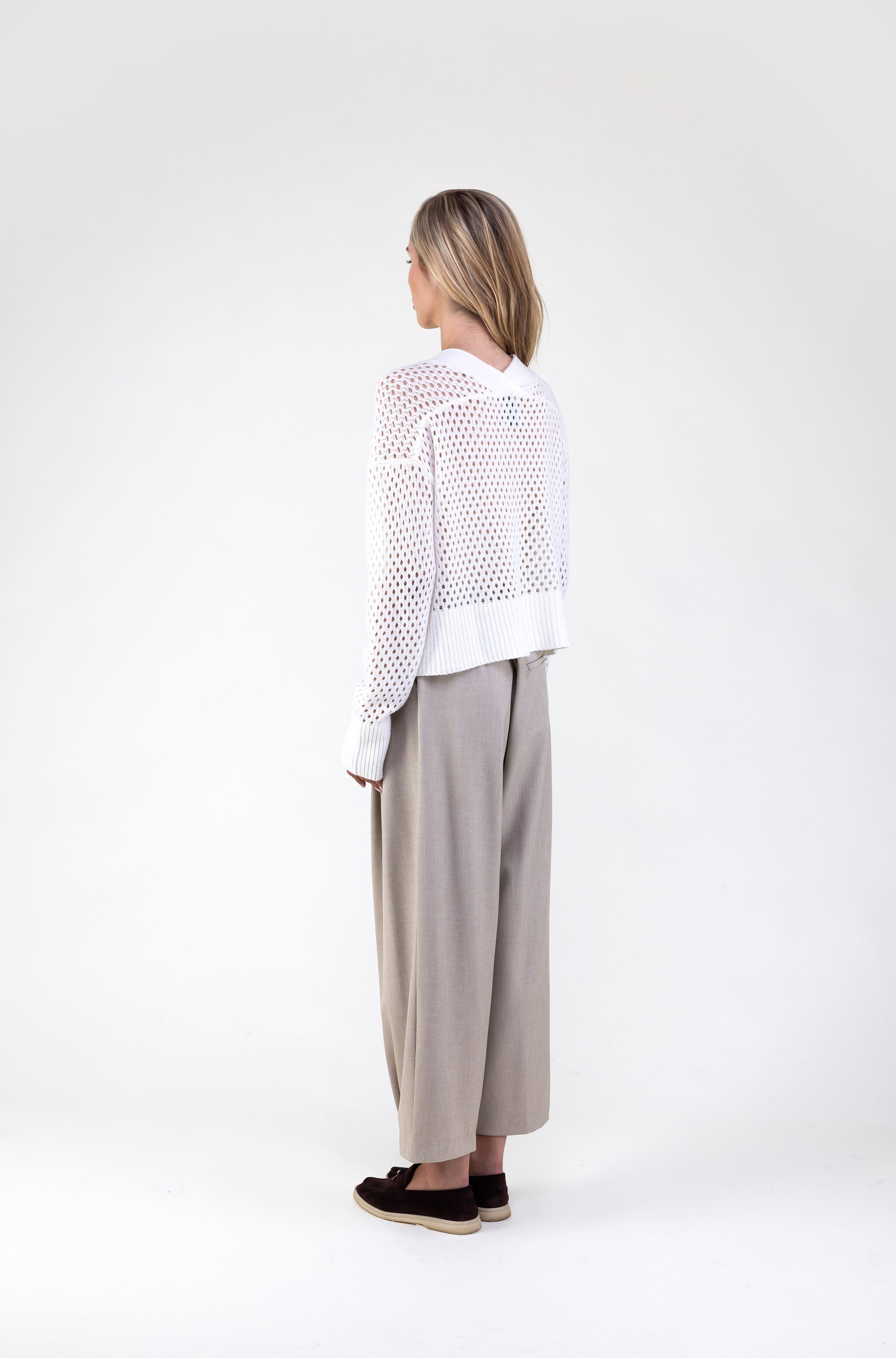 Van Kukil Cashmere Open-Knit Buttoned Cardigan