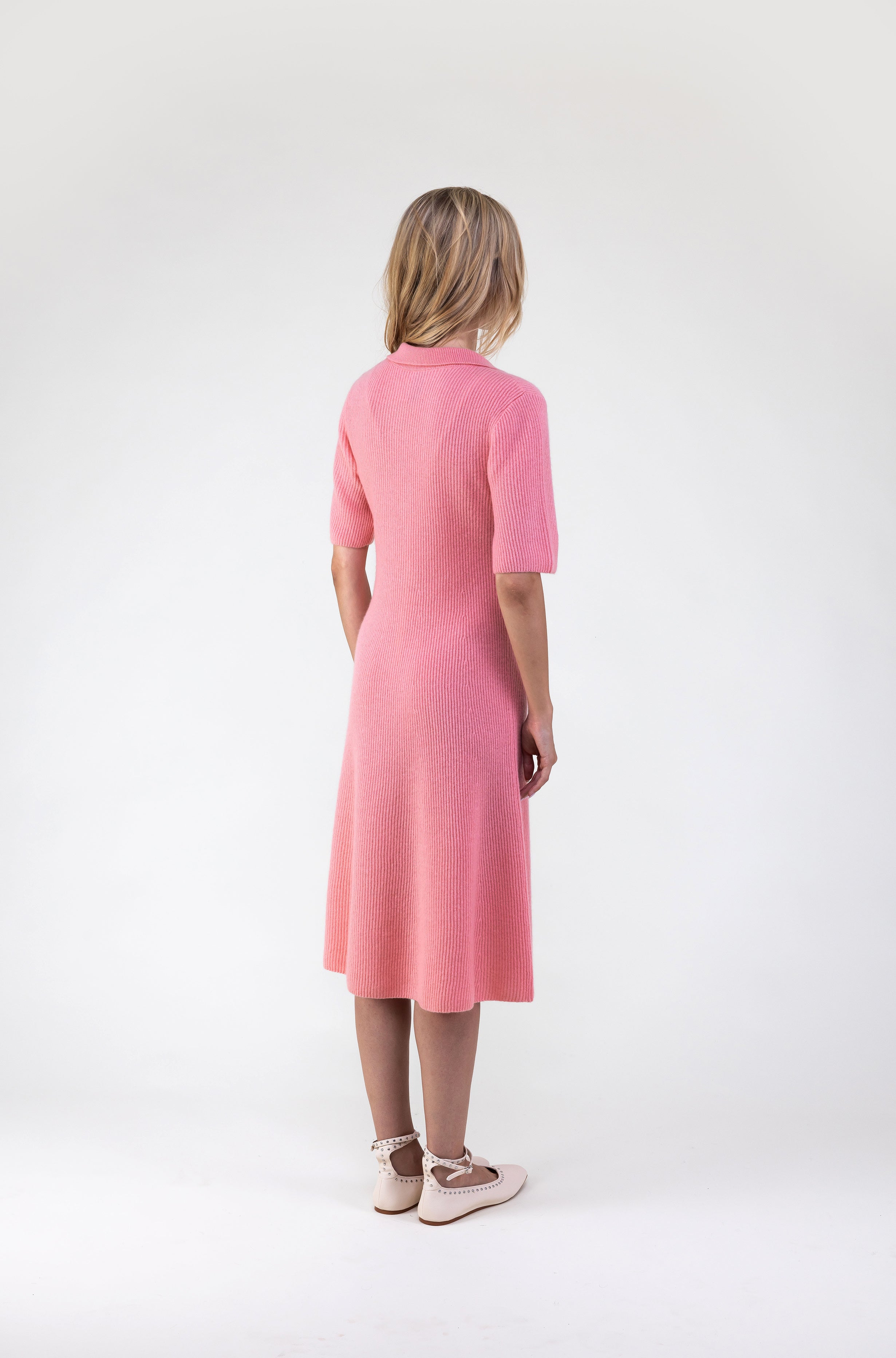 Van Kukil Cashmere Ribbed Button-Down Midi Dress