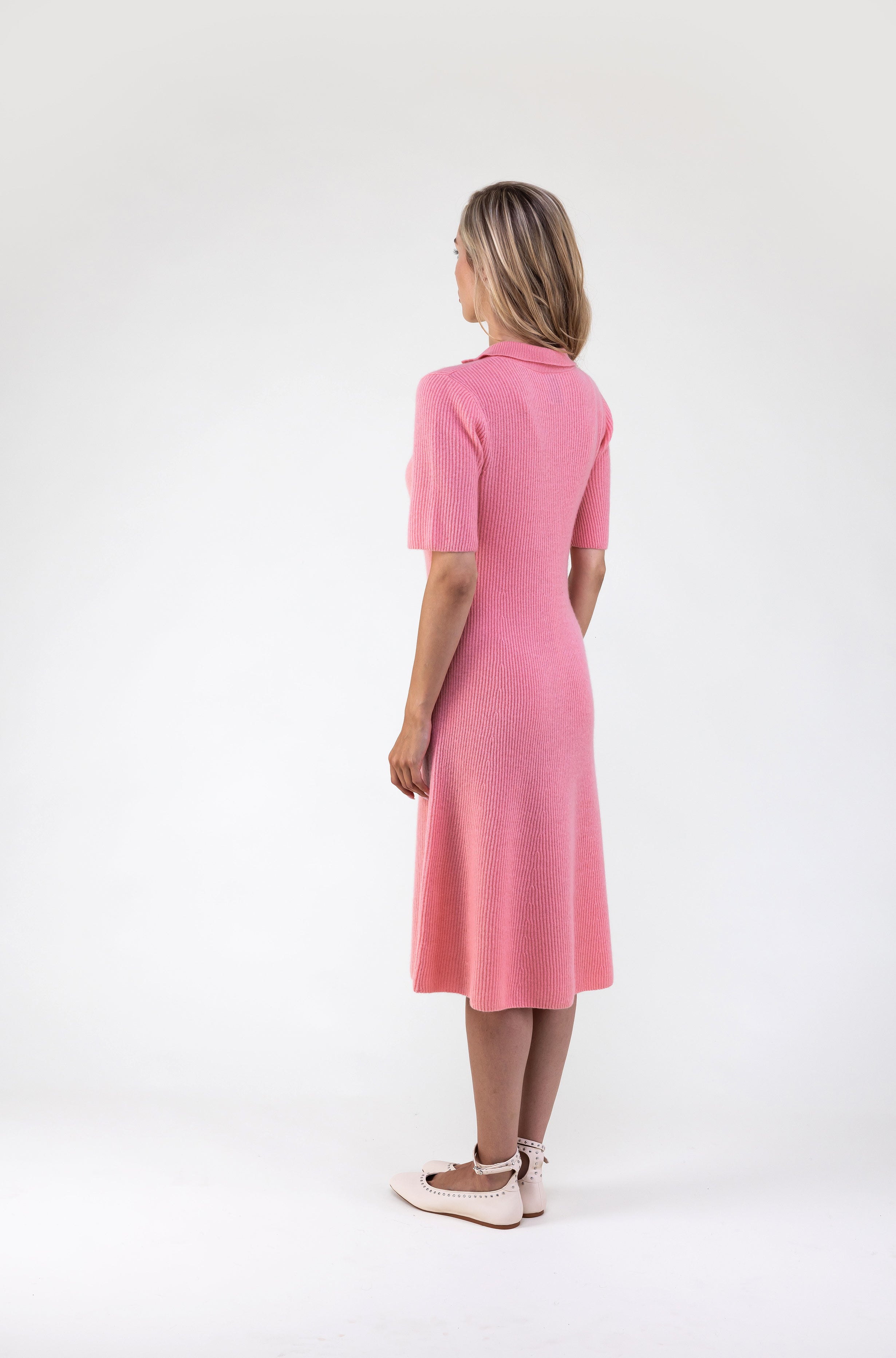 Van Kukil Cashmere Ribbed Button-Down Midi Dress