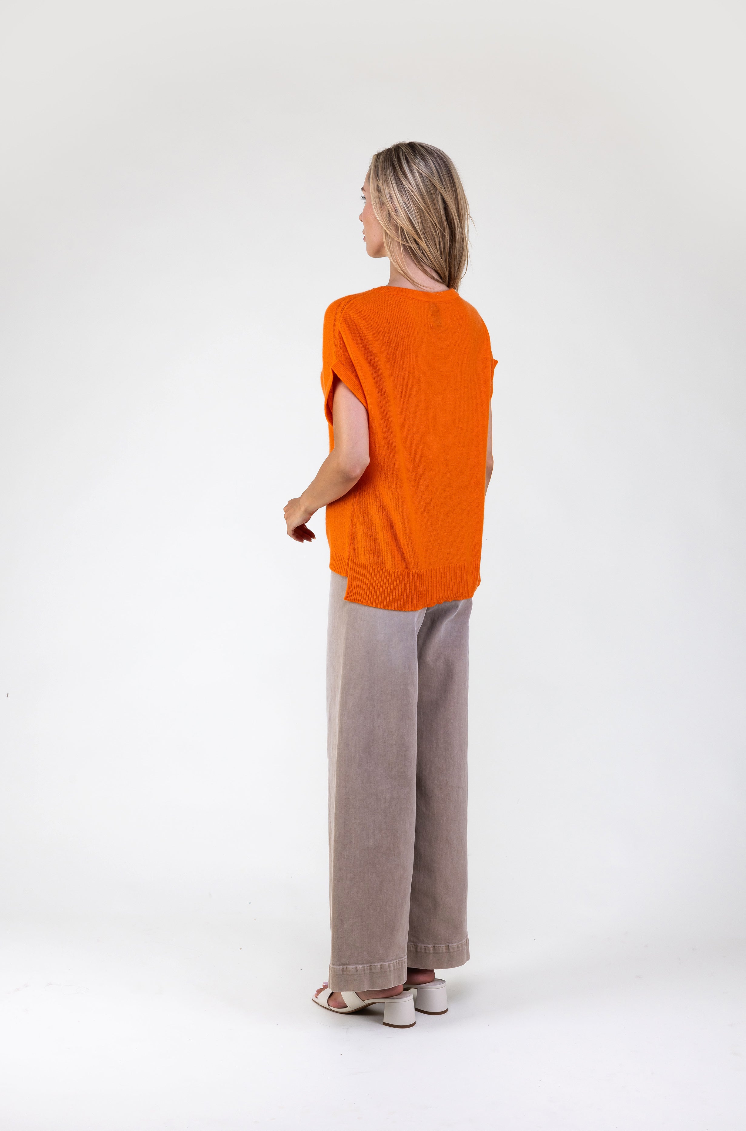 Van Kukil Rolled Sleeve Crewneck Top