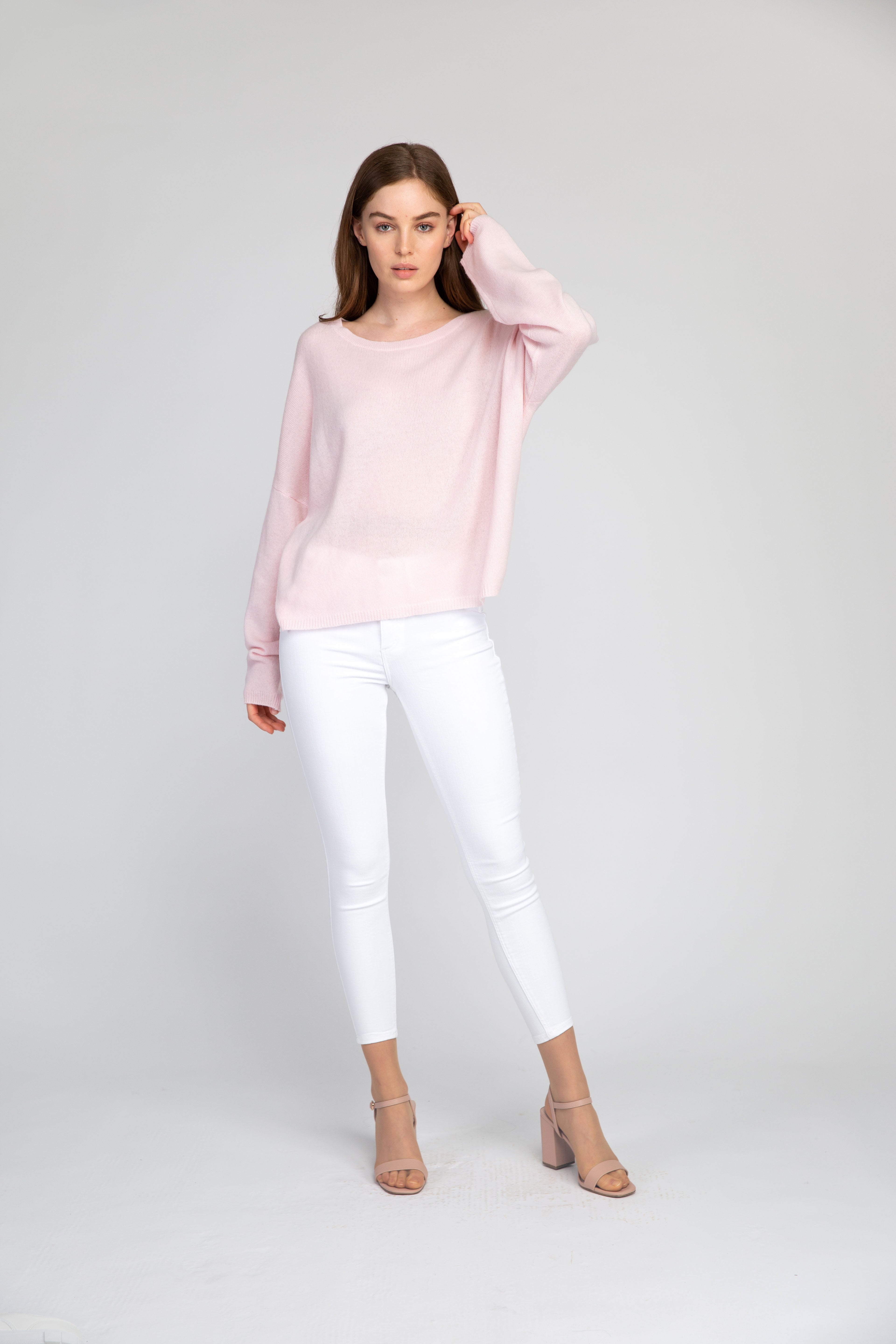 VAN KUKIL ROUND NECK JUMPER
