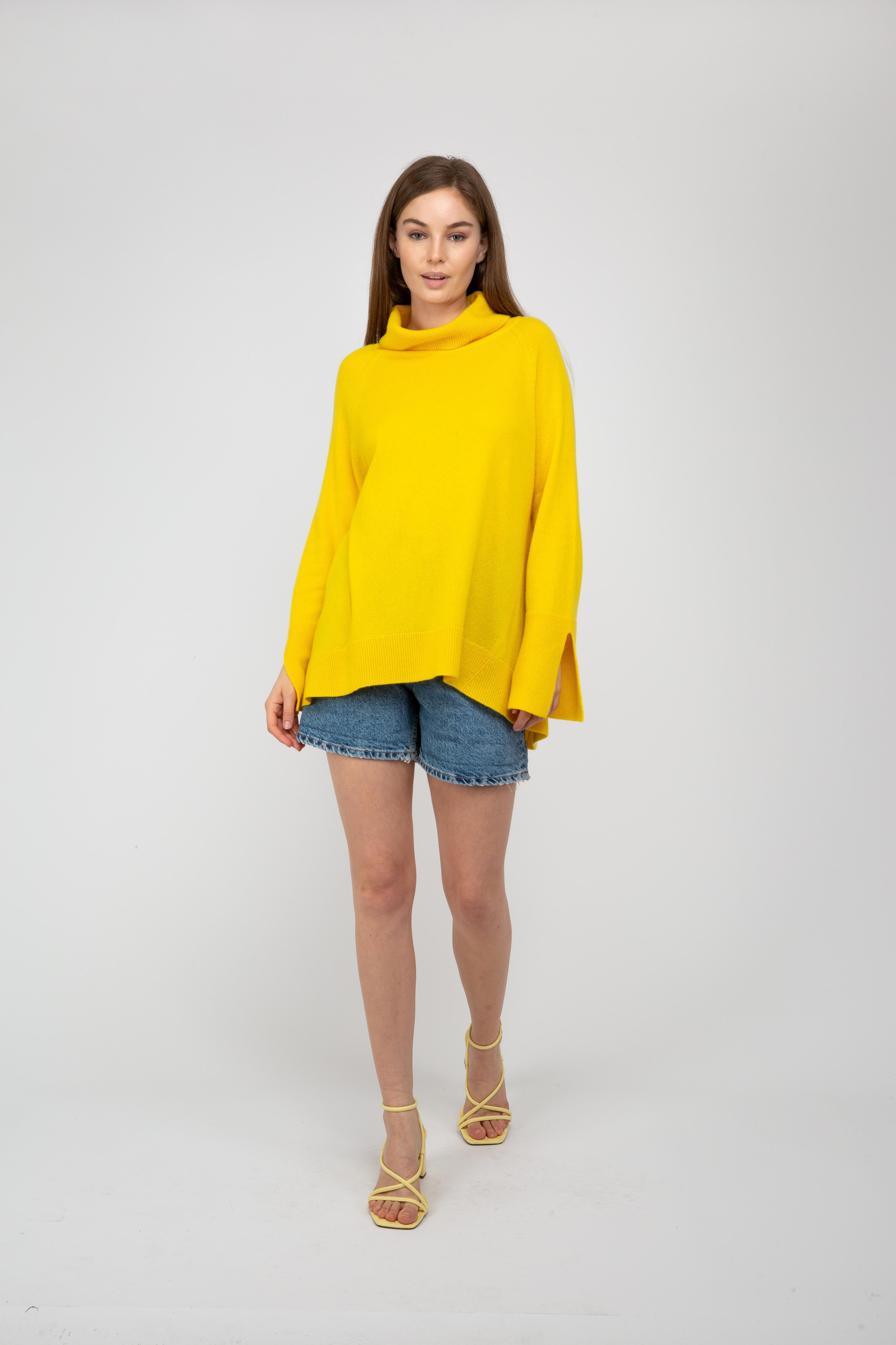 Van Kukil Cashmere Oversized Turtleneck Jumper