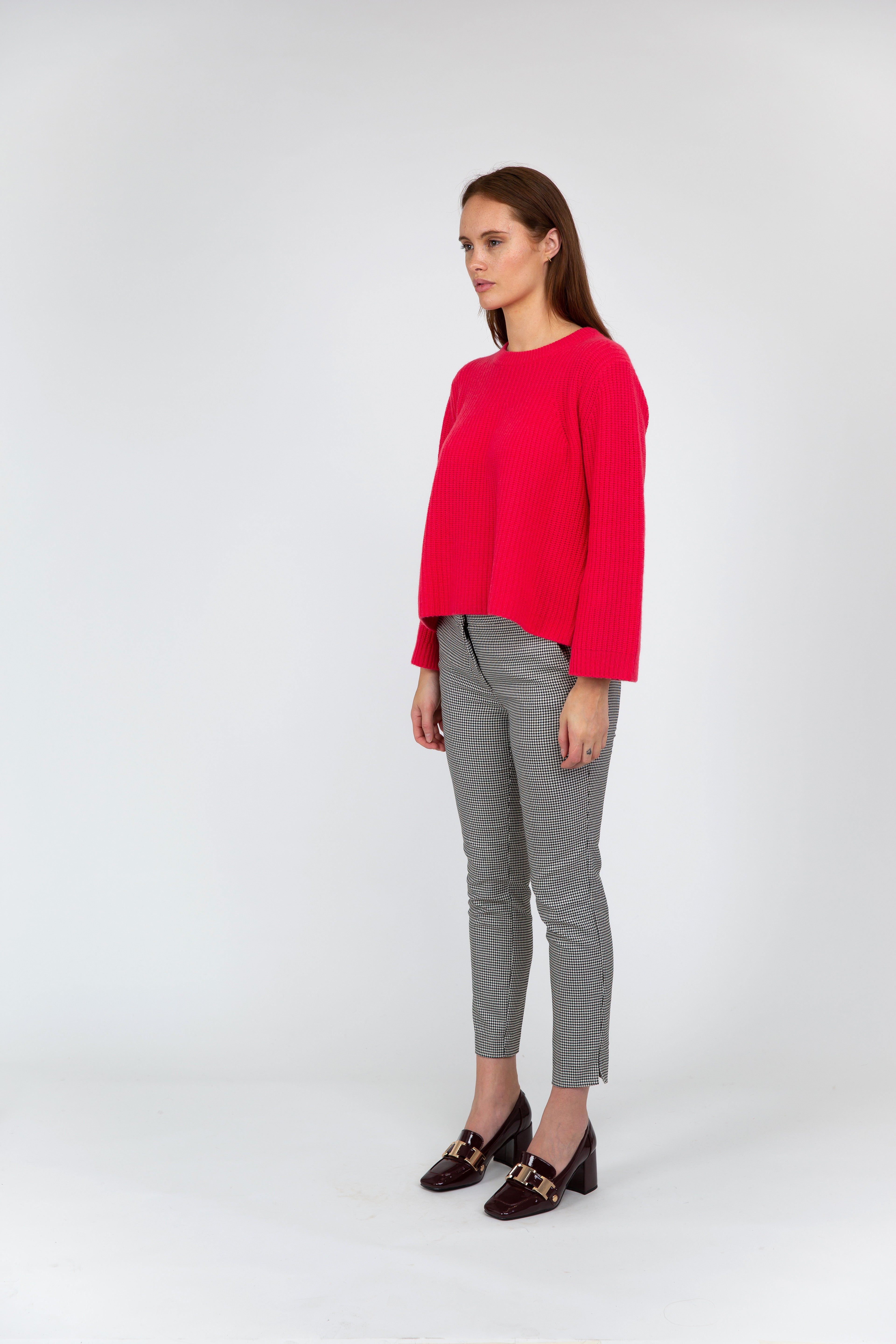 Van Kukil Classic Crew neck Sweater