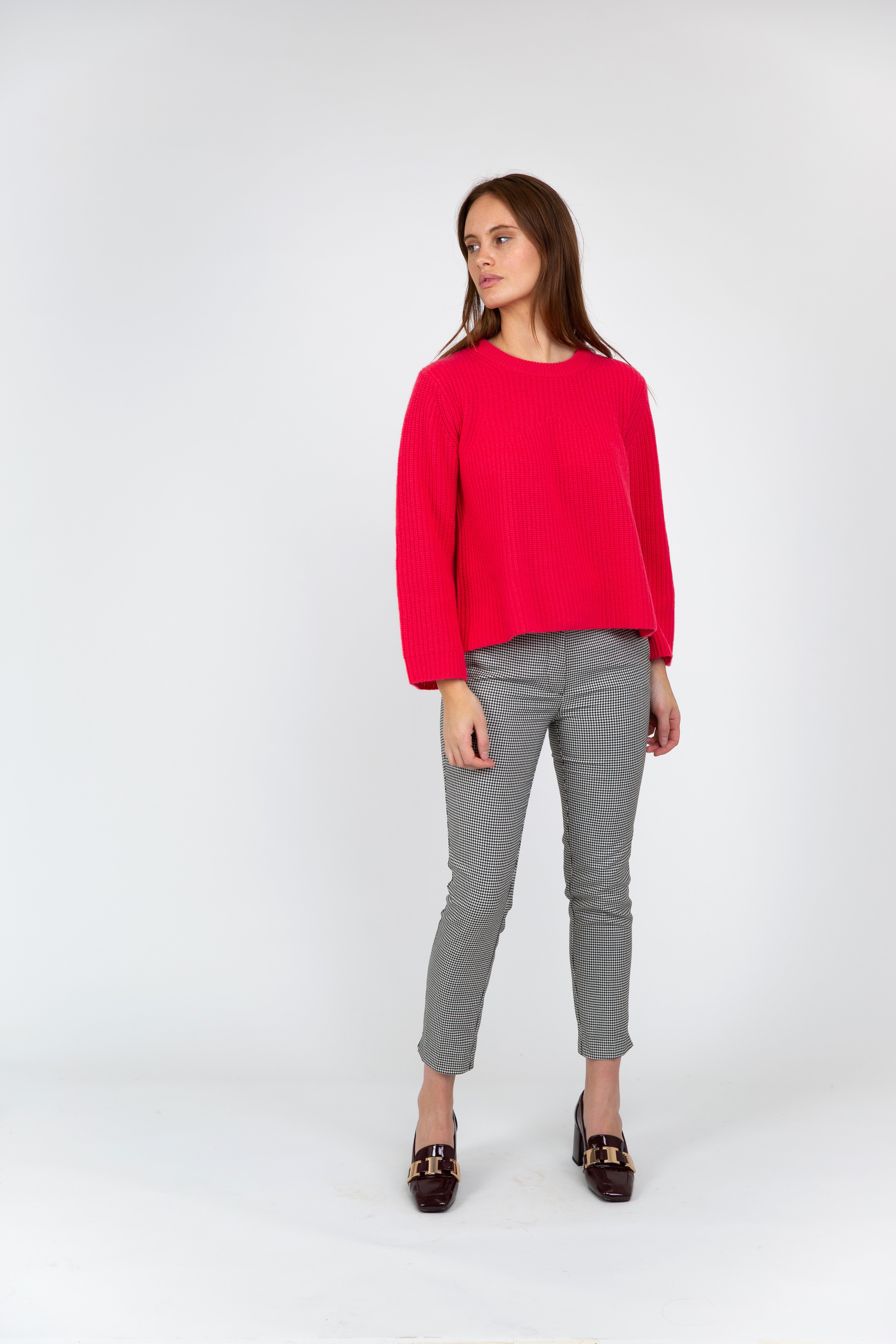 Van Kukil Classic Crew neck Sweater
