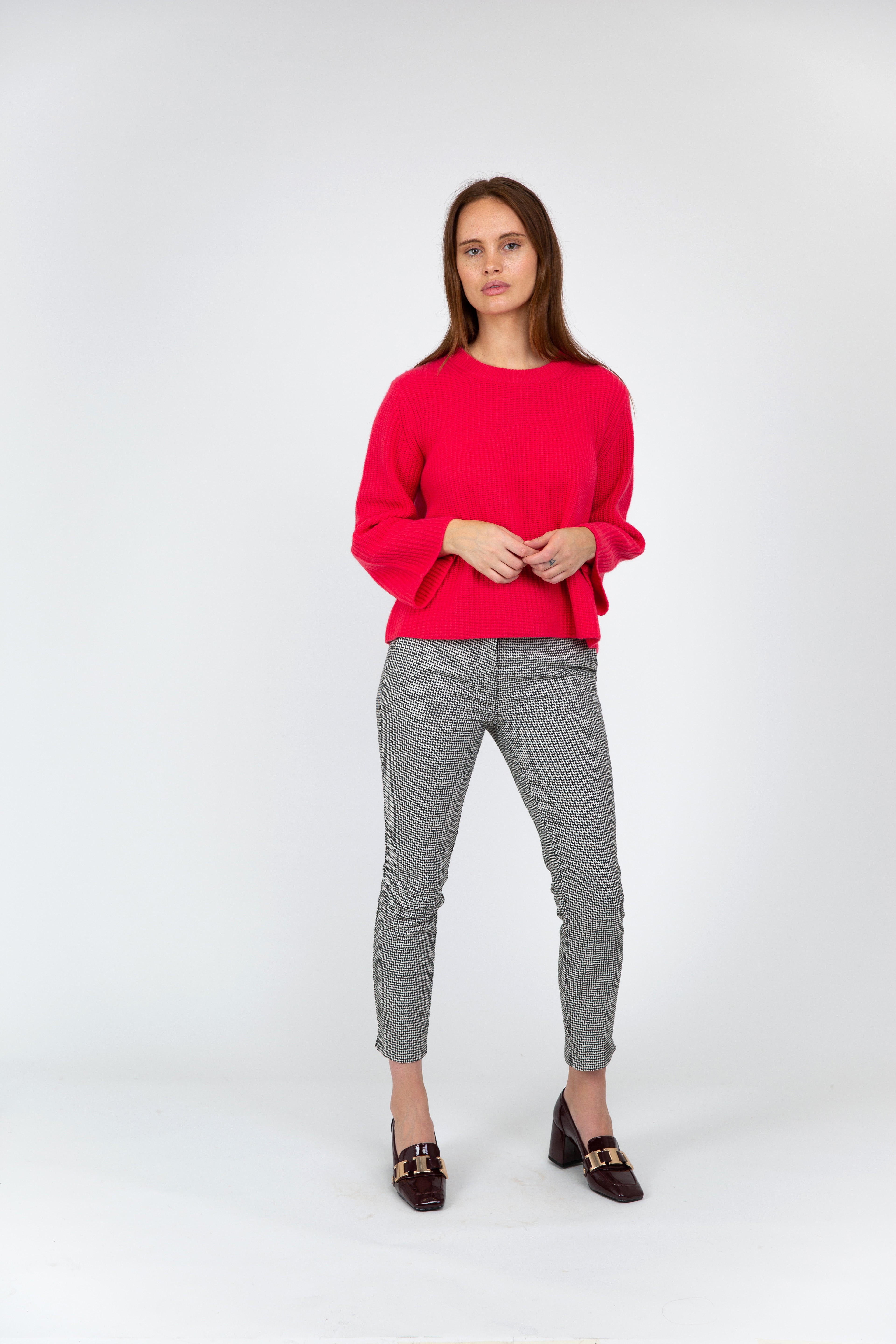 Van Kukil Classic Crew neck Sweater