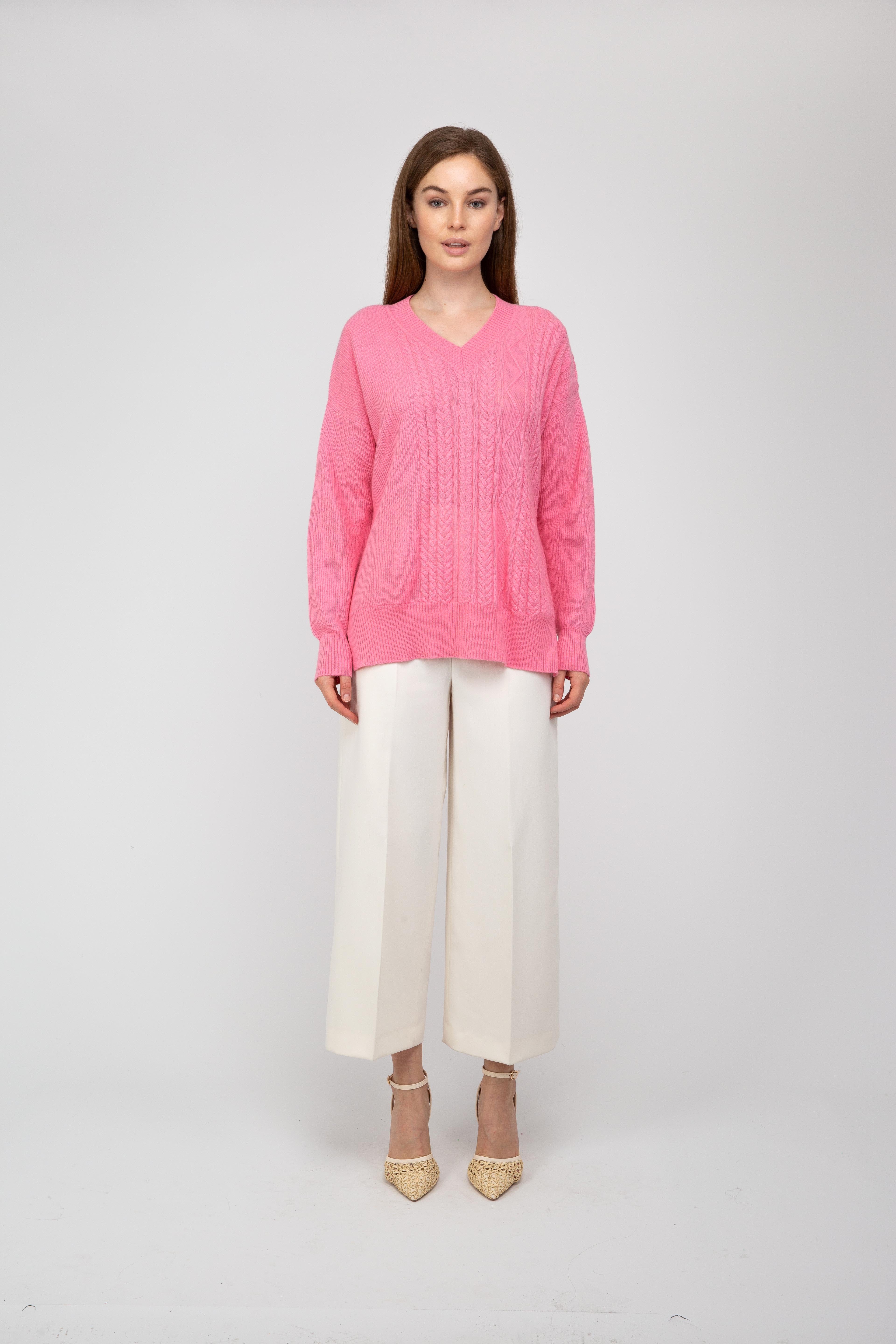 Van Kukil Cashmere Cable-Knit V-Neck Sweater