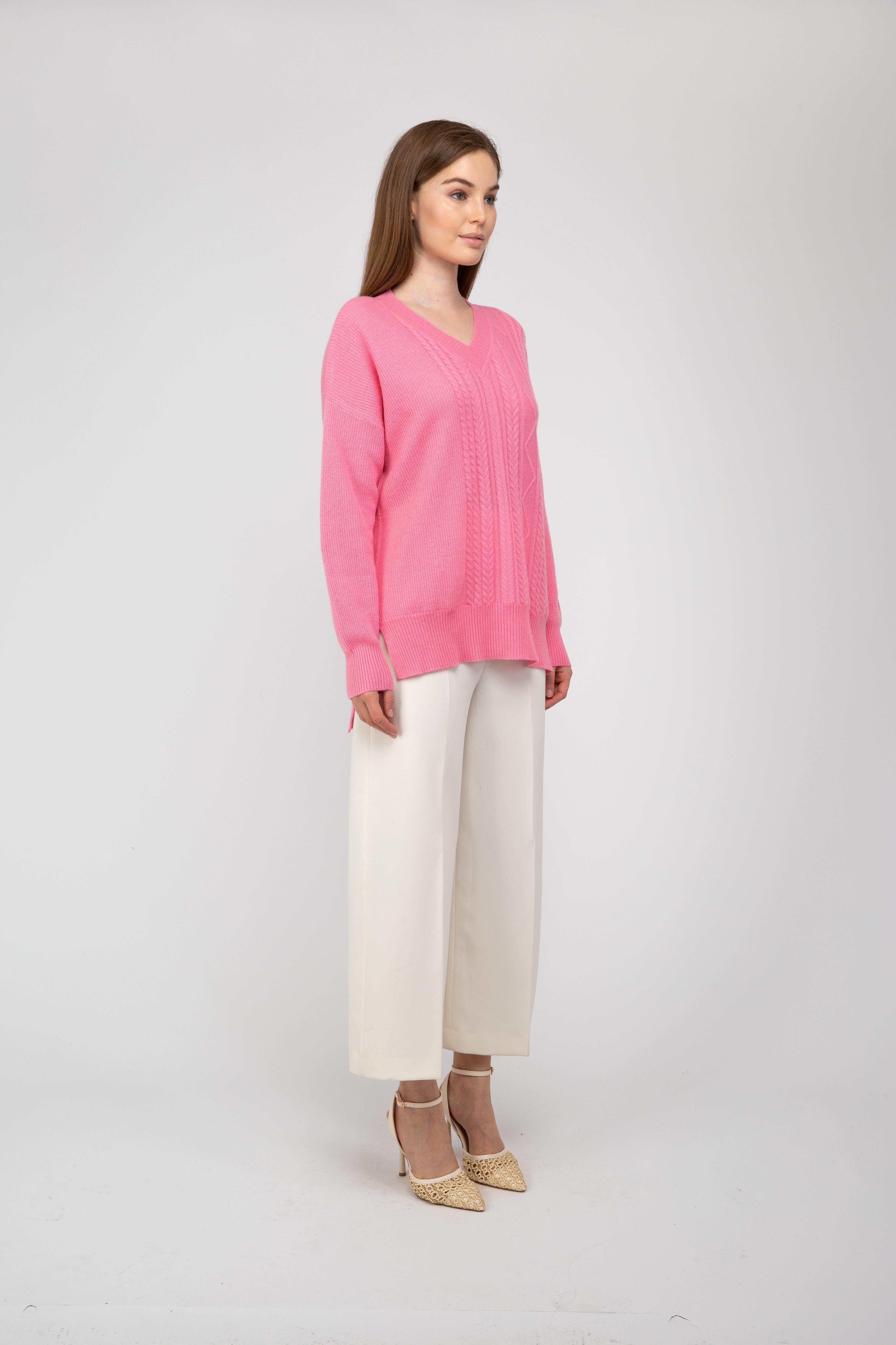 Van Kukil Cashmere Cable-Knit V-Neck Sweater