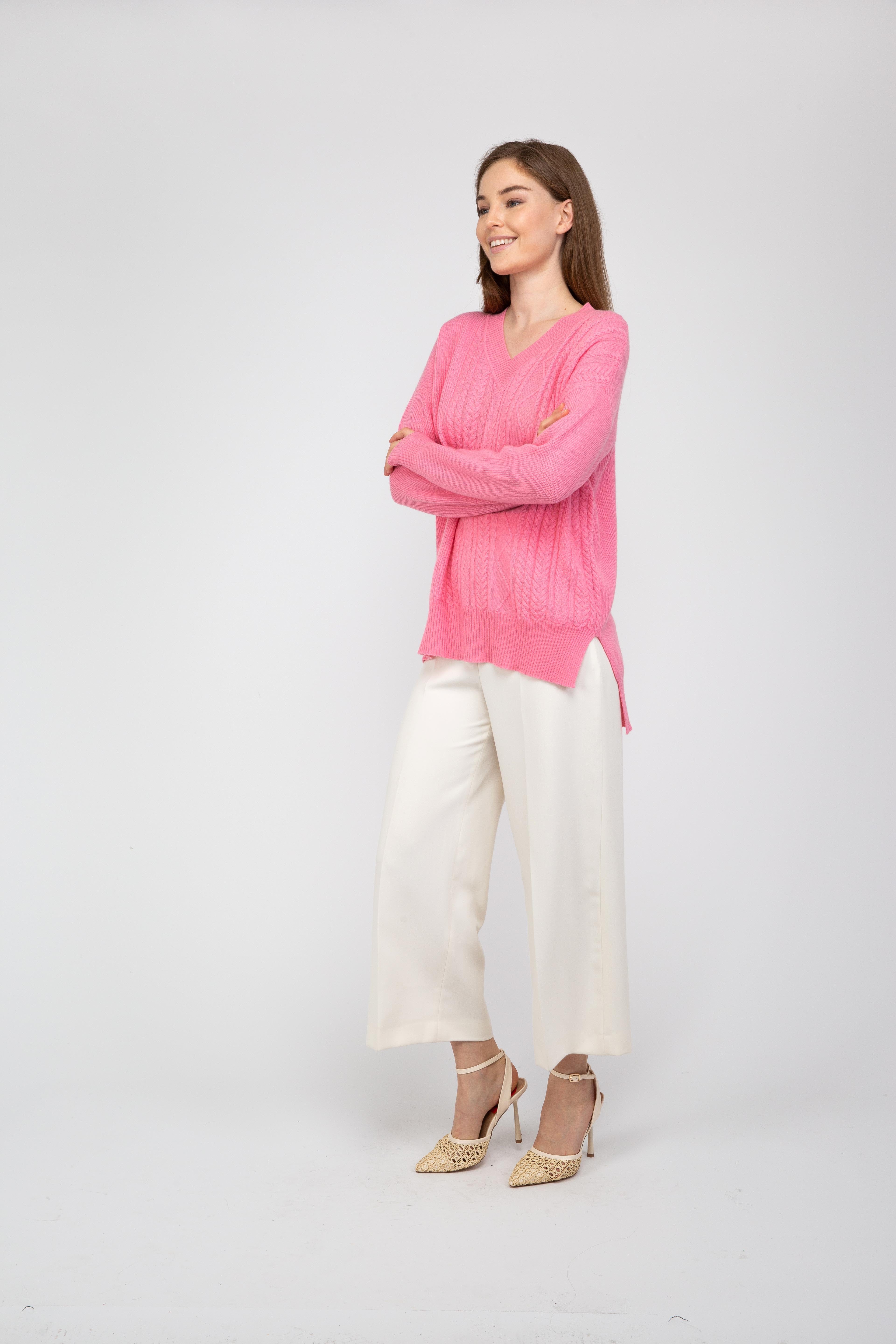 Van Kukil Cashmere Cable-Knit V-Neck Sweater