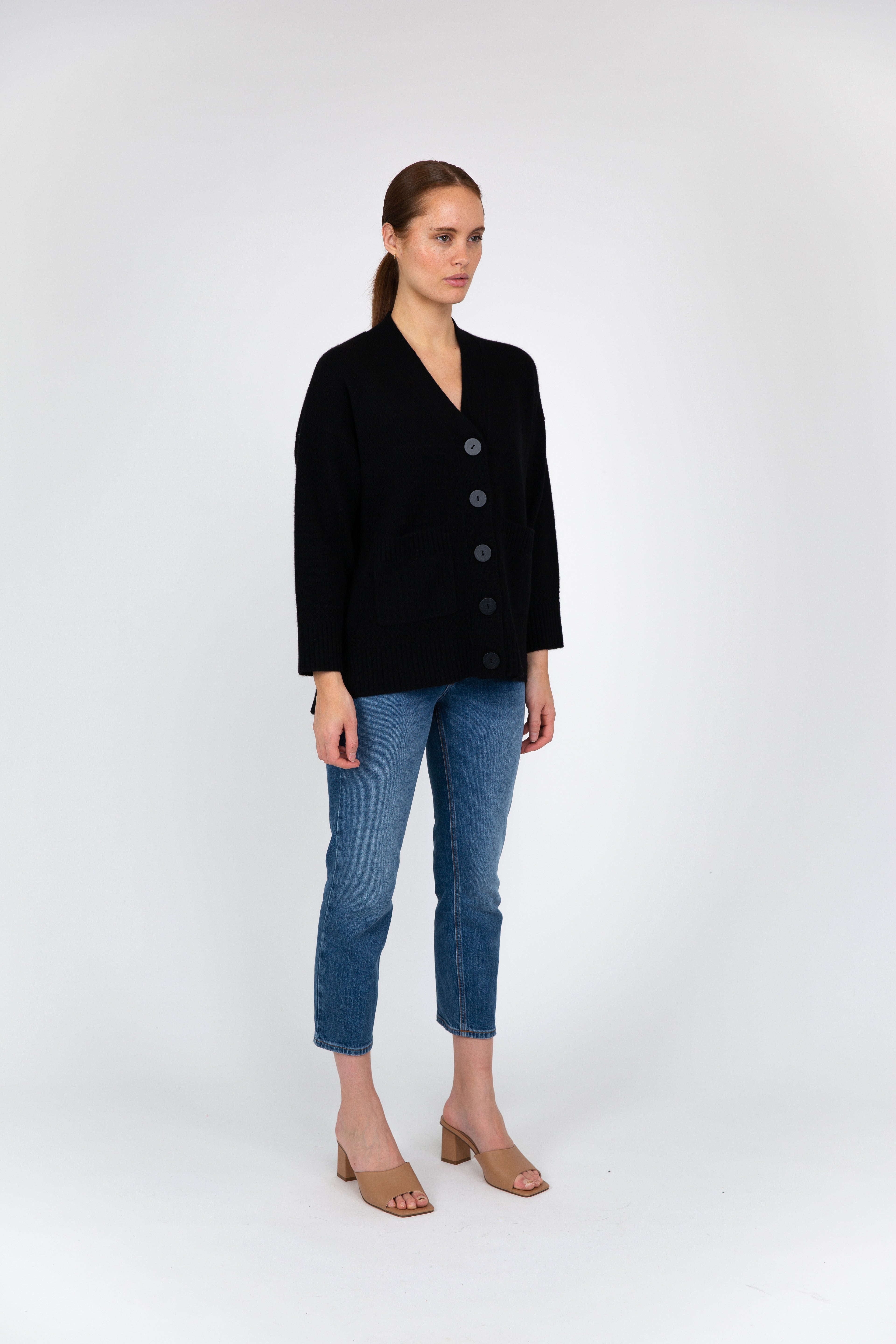 Van Kukil Cashmere Buttoned Cardigan