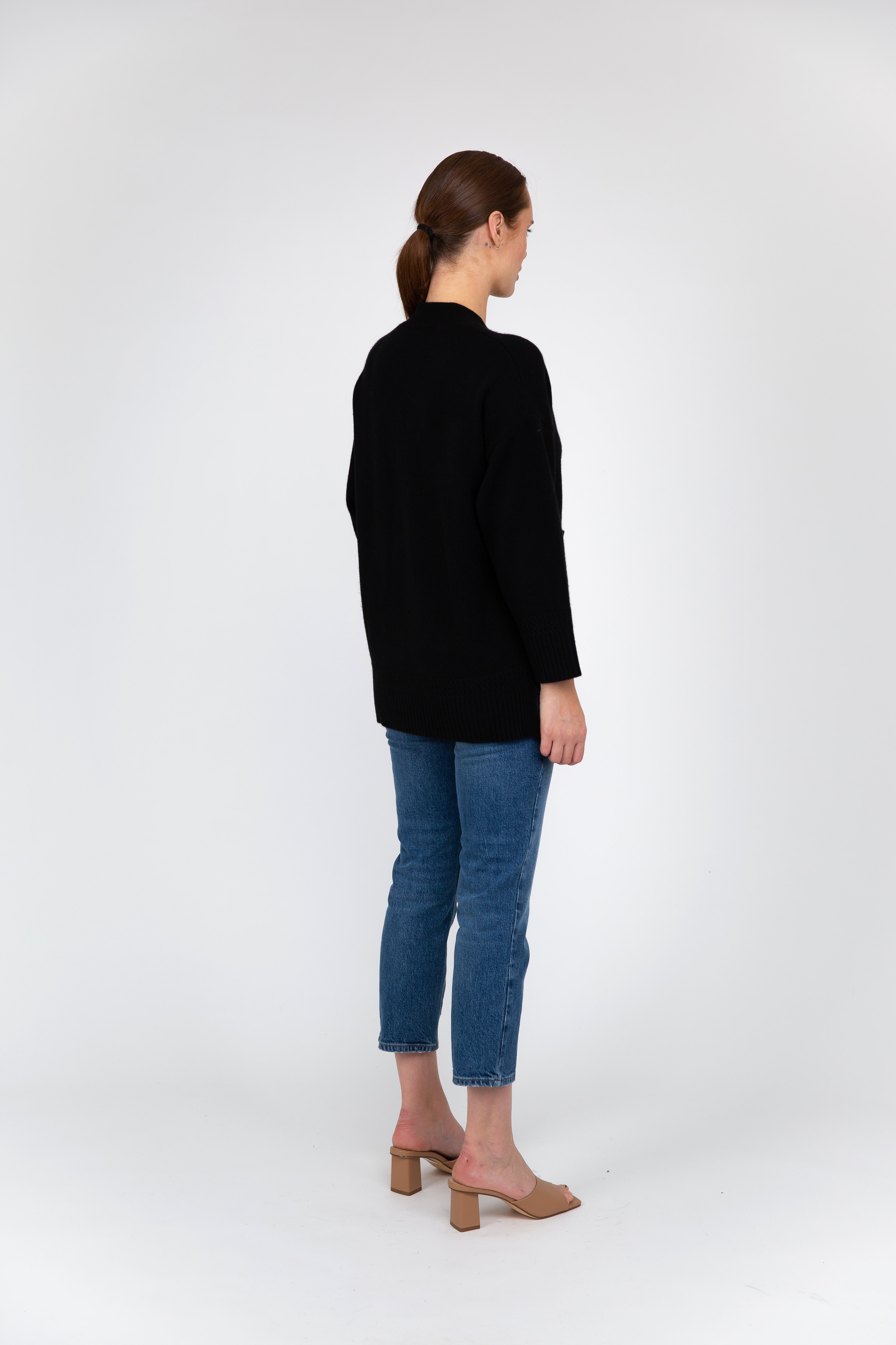 Van Kukil Cashmere Buttoned Cardigan