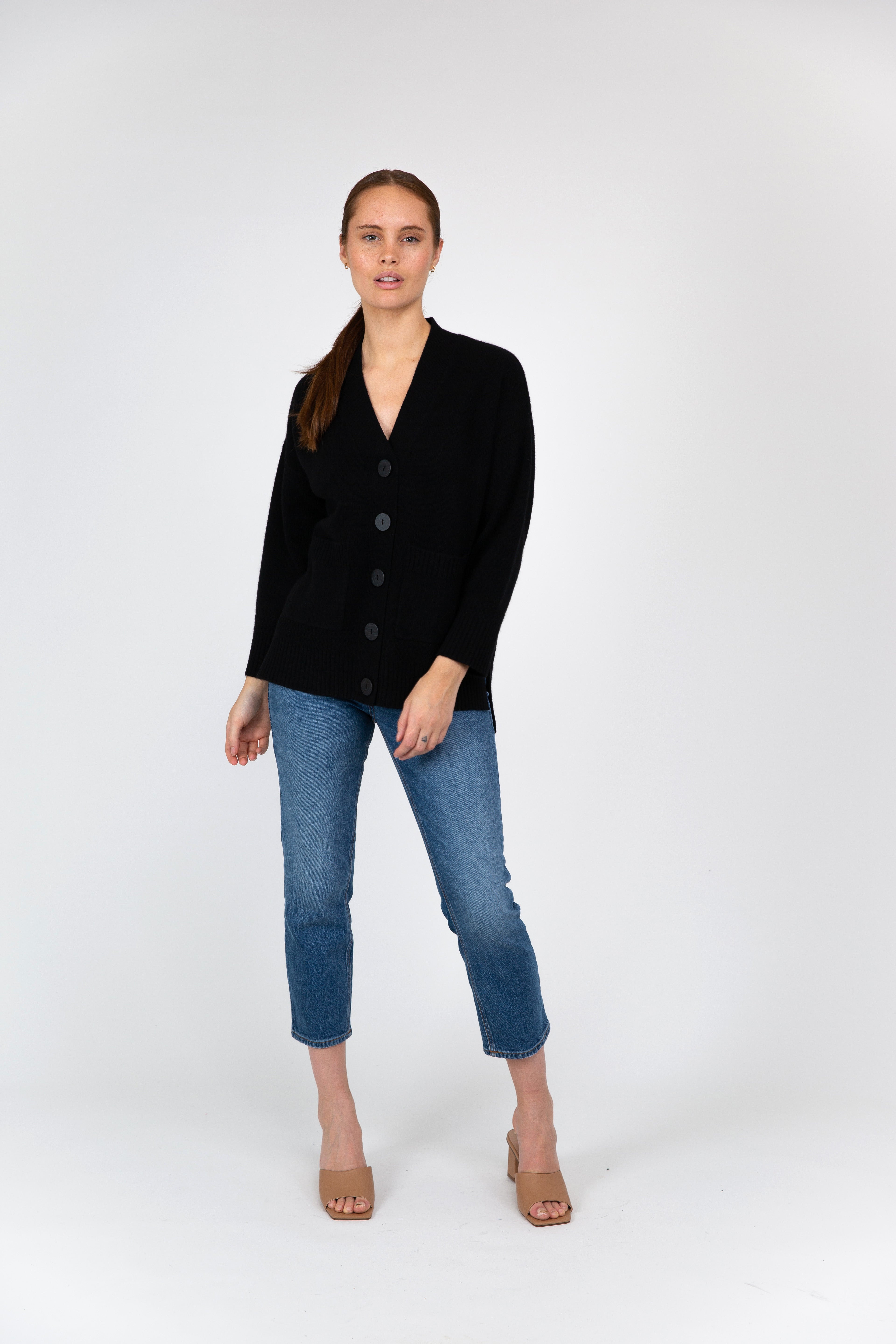 Van Kukil Cashmere Buttoned Cardigan