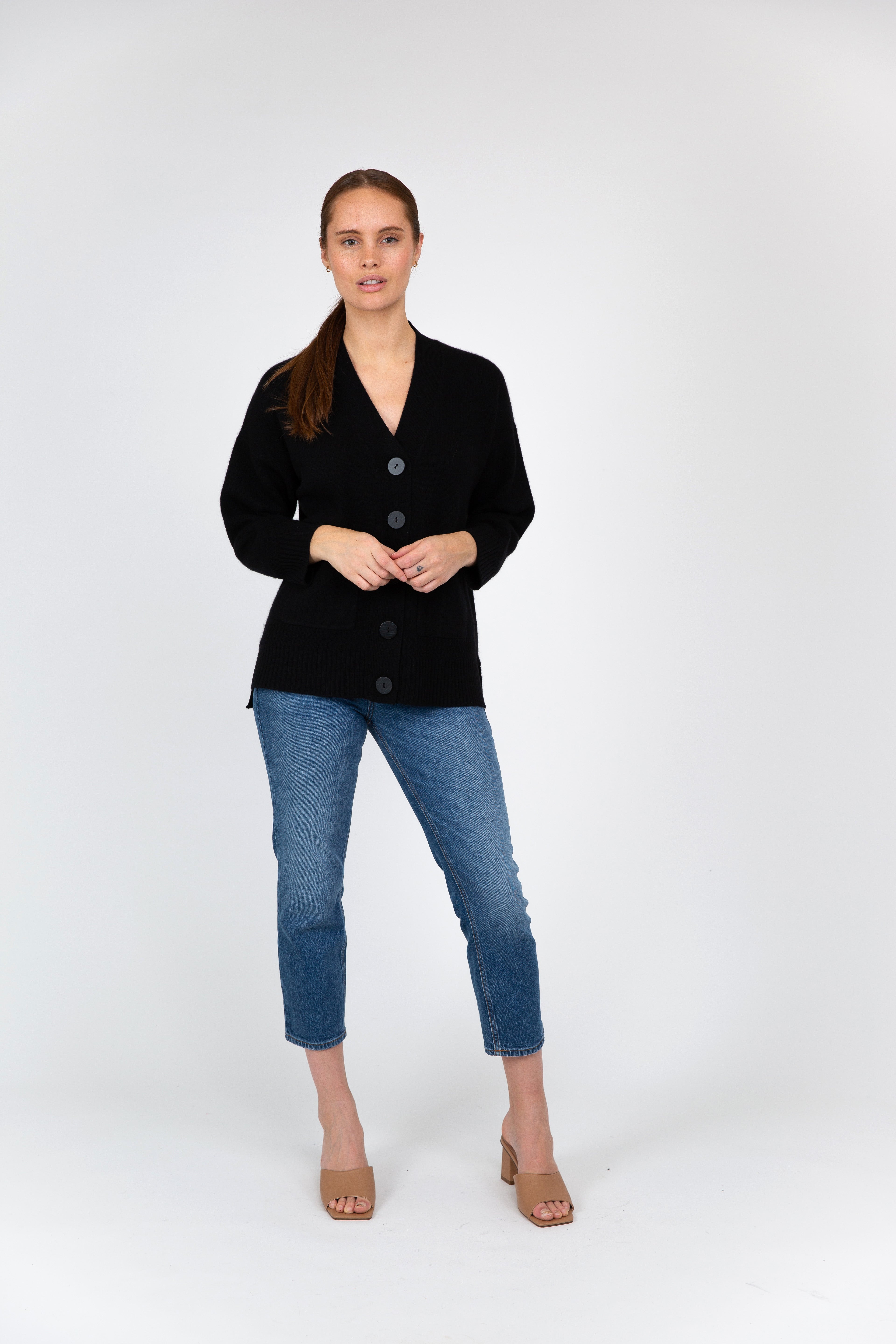 Van Kukil Cashmere Buttoned Cardigan