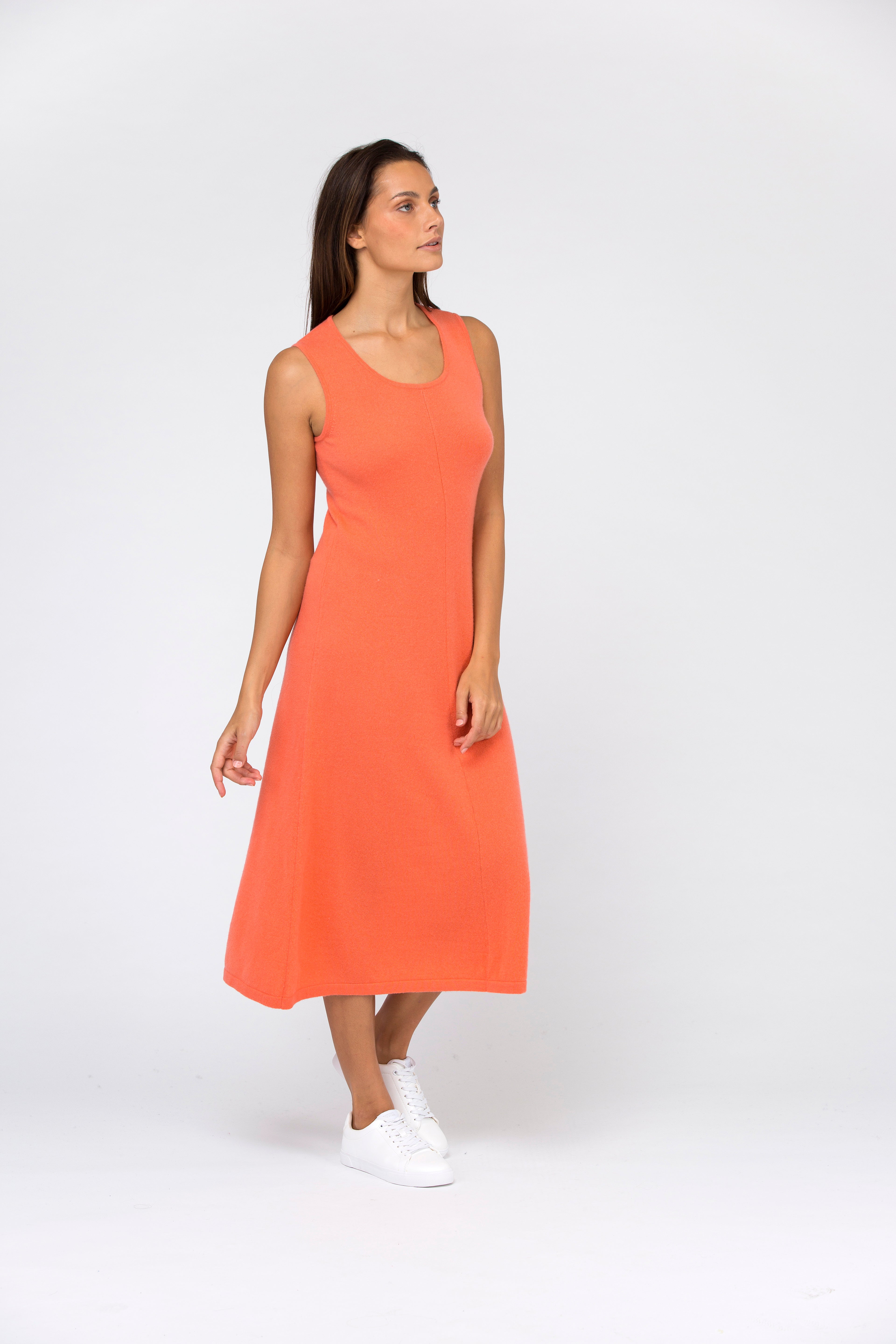 VAN KUKIL SLEEVELESS LONG DRESS