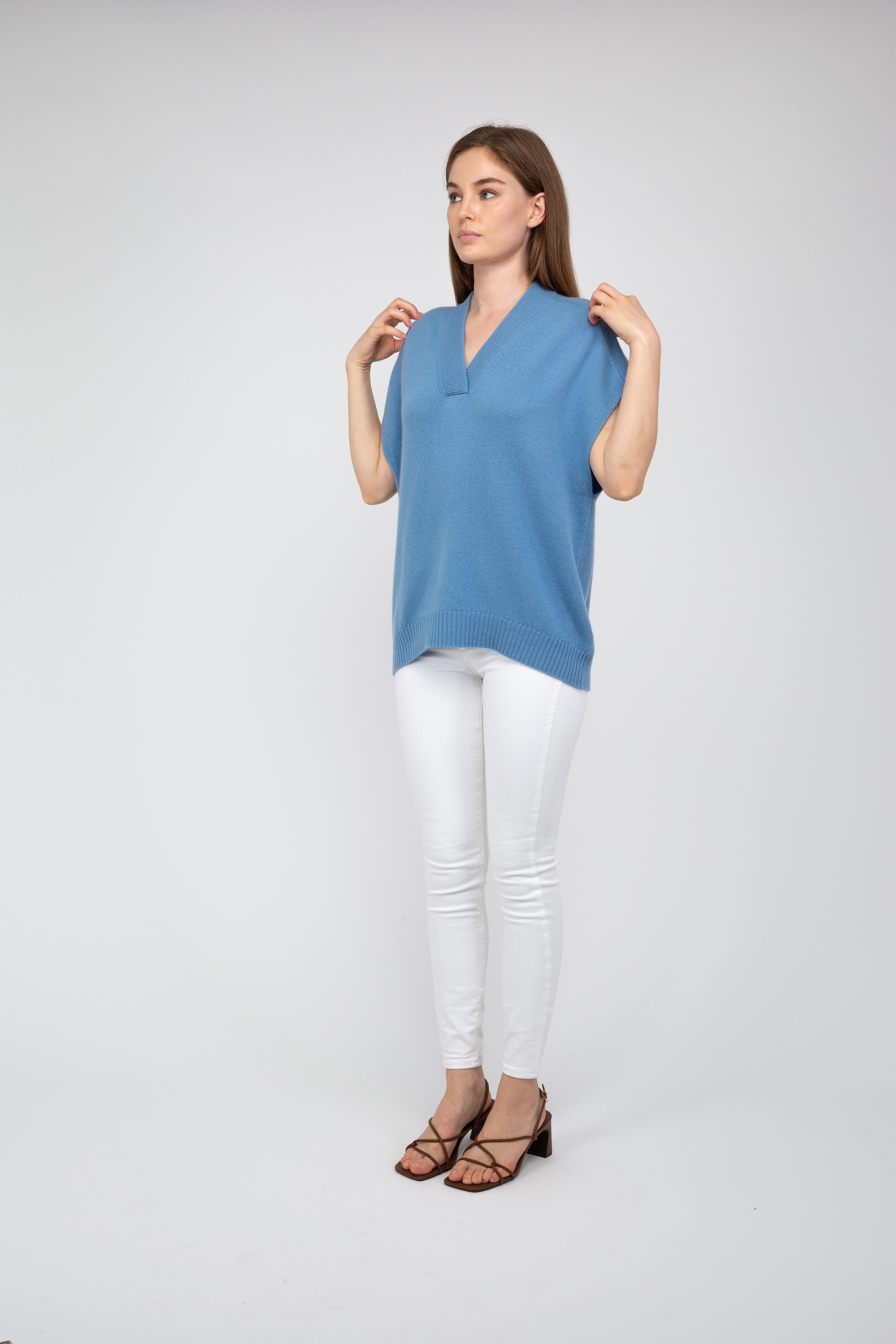 Van Kukil Cashmere Relaxed V-Neck Jumper