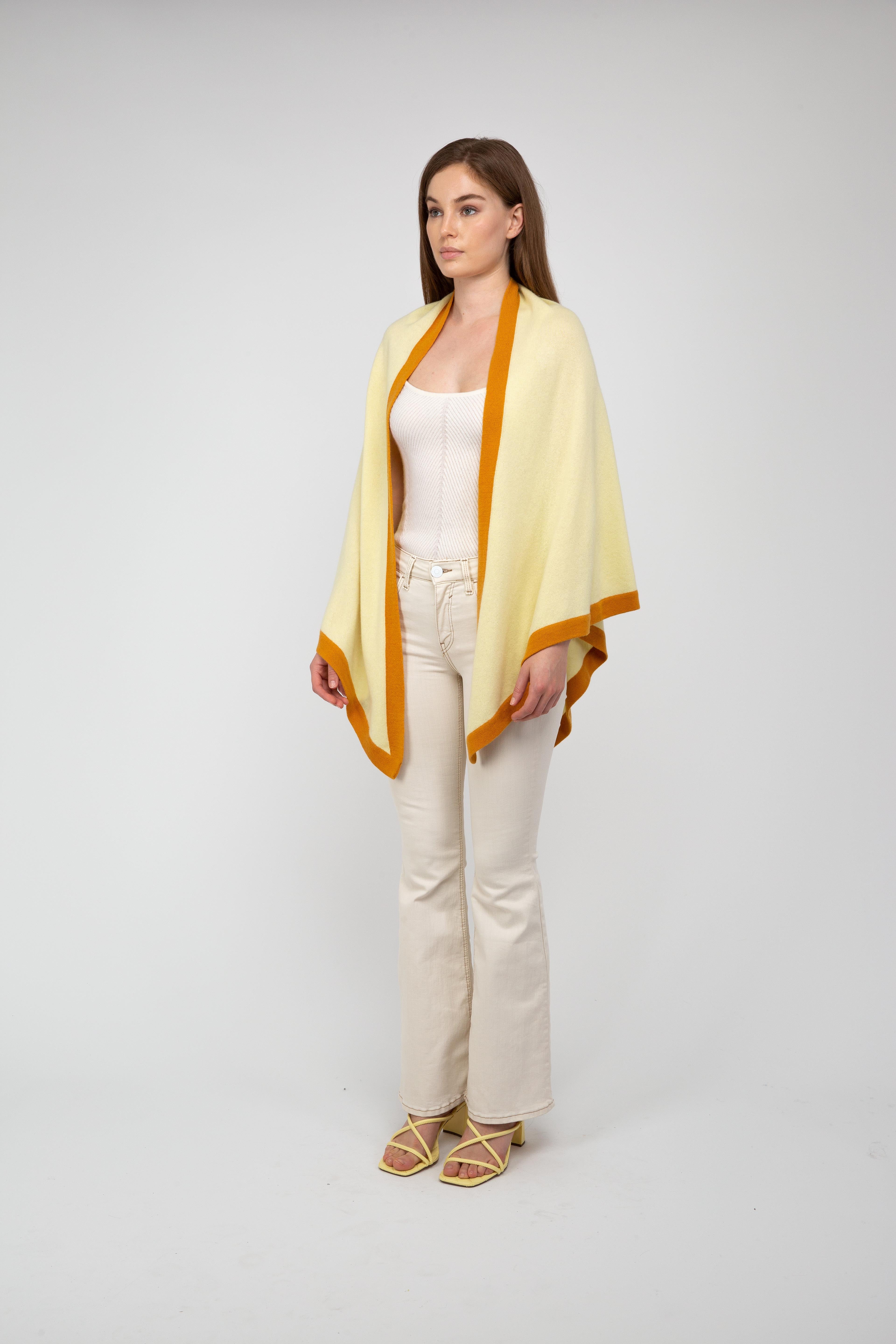 Van Kukil Contrast Trim Cape