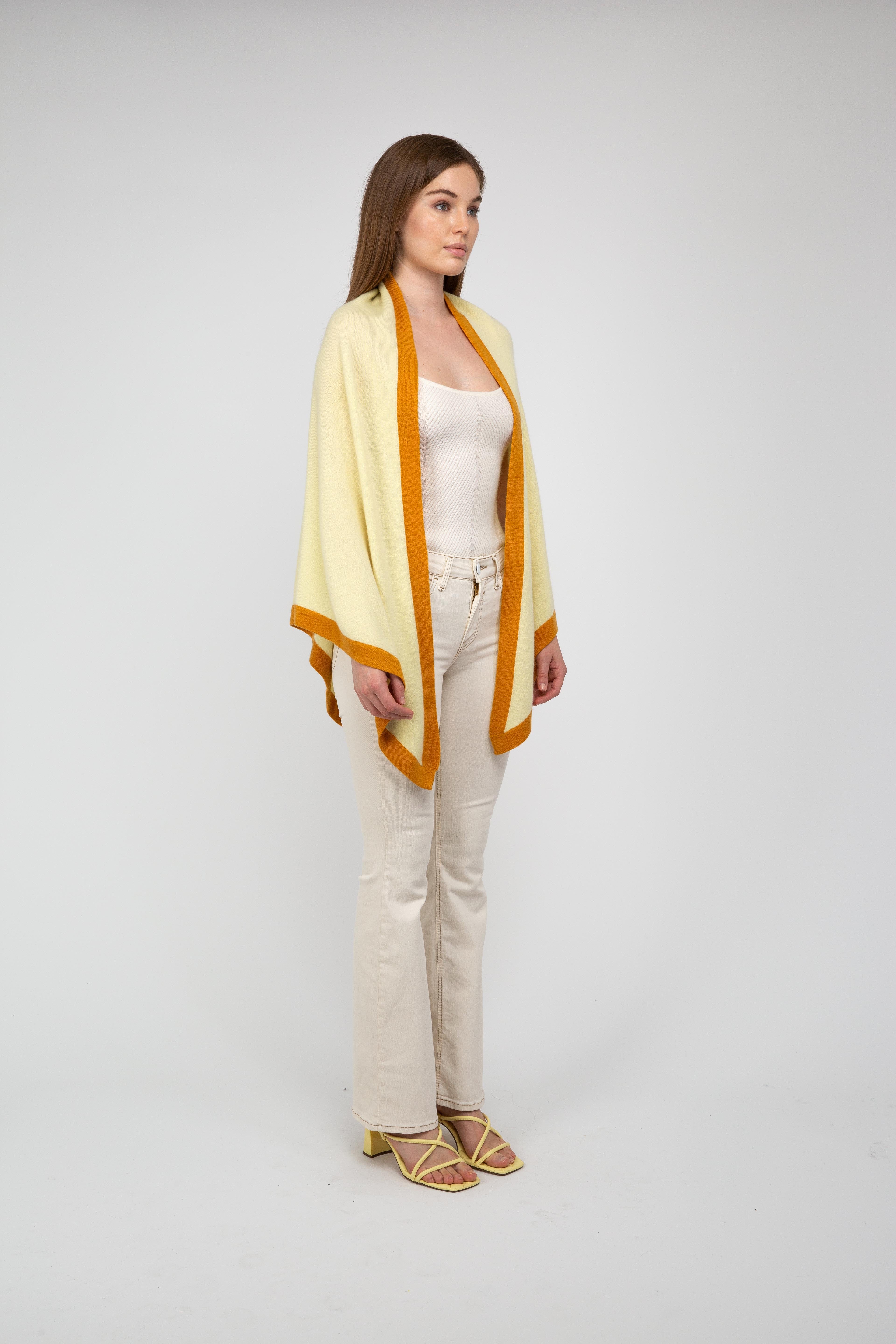 Van Kukil Contrast Trim Cape