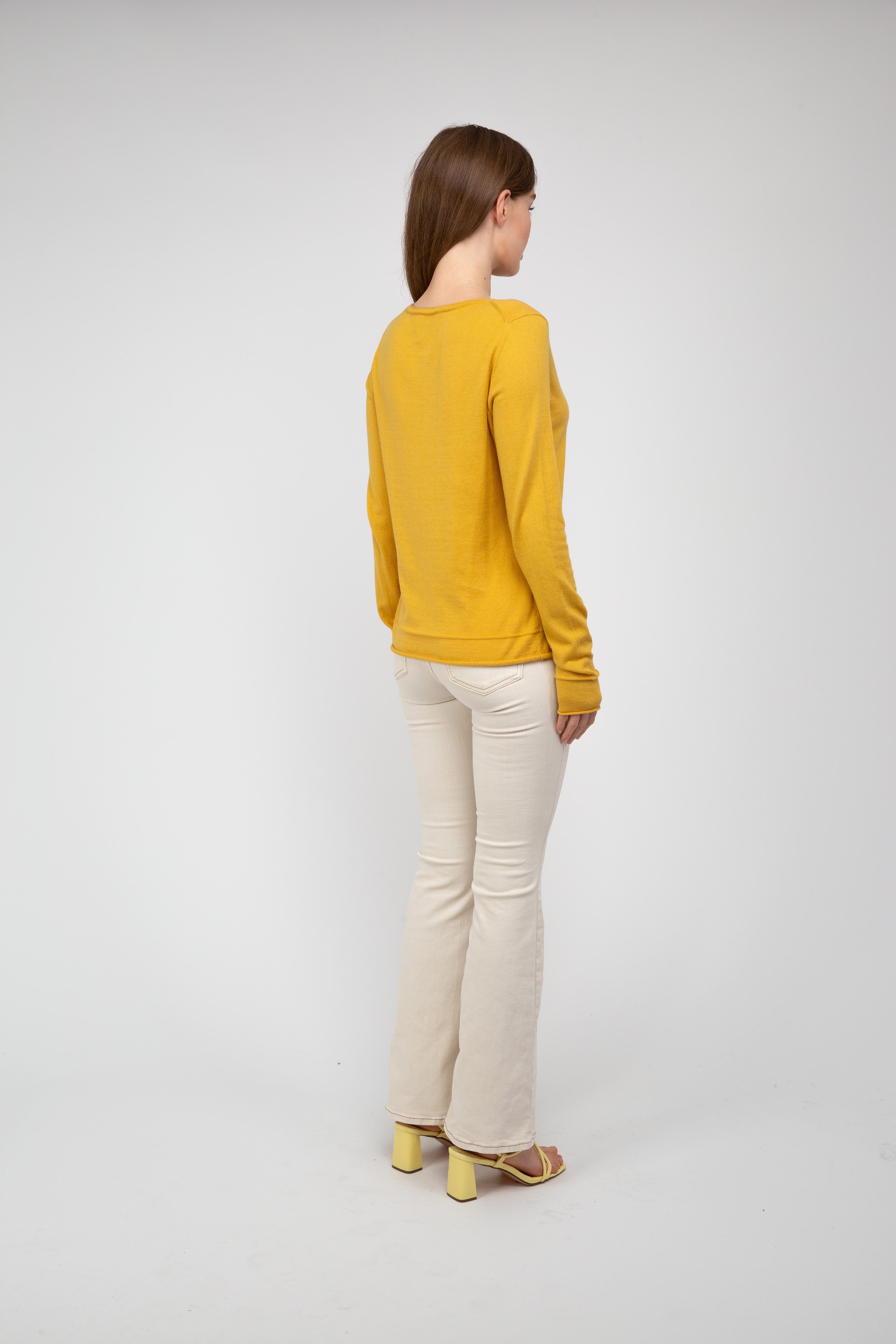 Van Kukil Classic Crew Neck Jumper