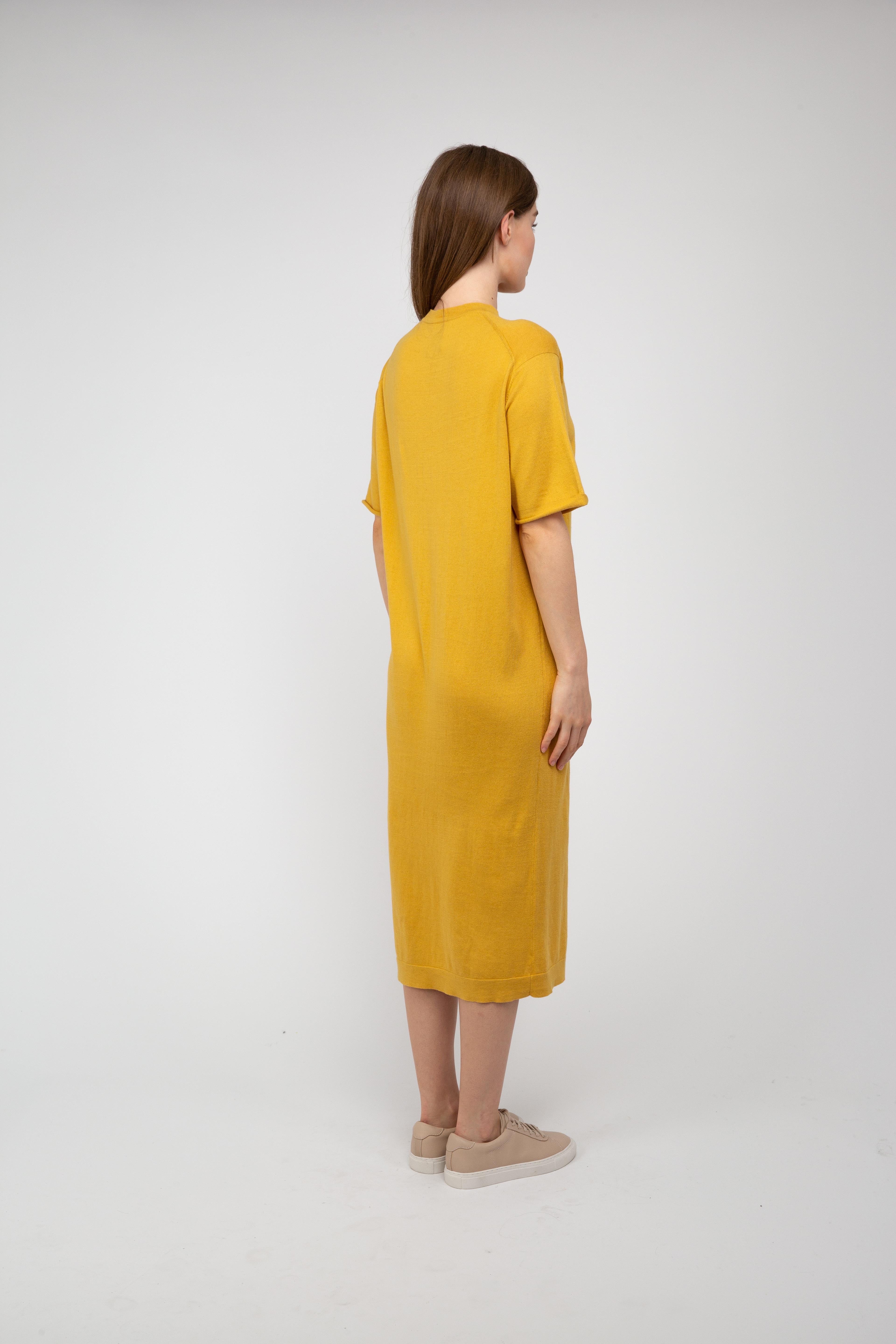 Van Kukil Relaxed Short Sleeve Midi Dress