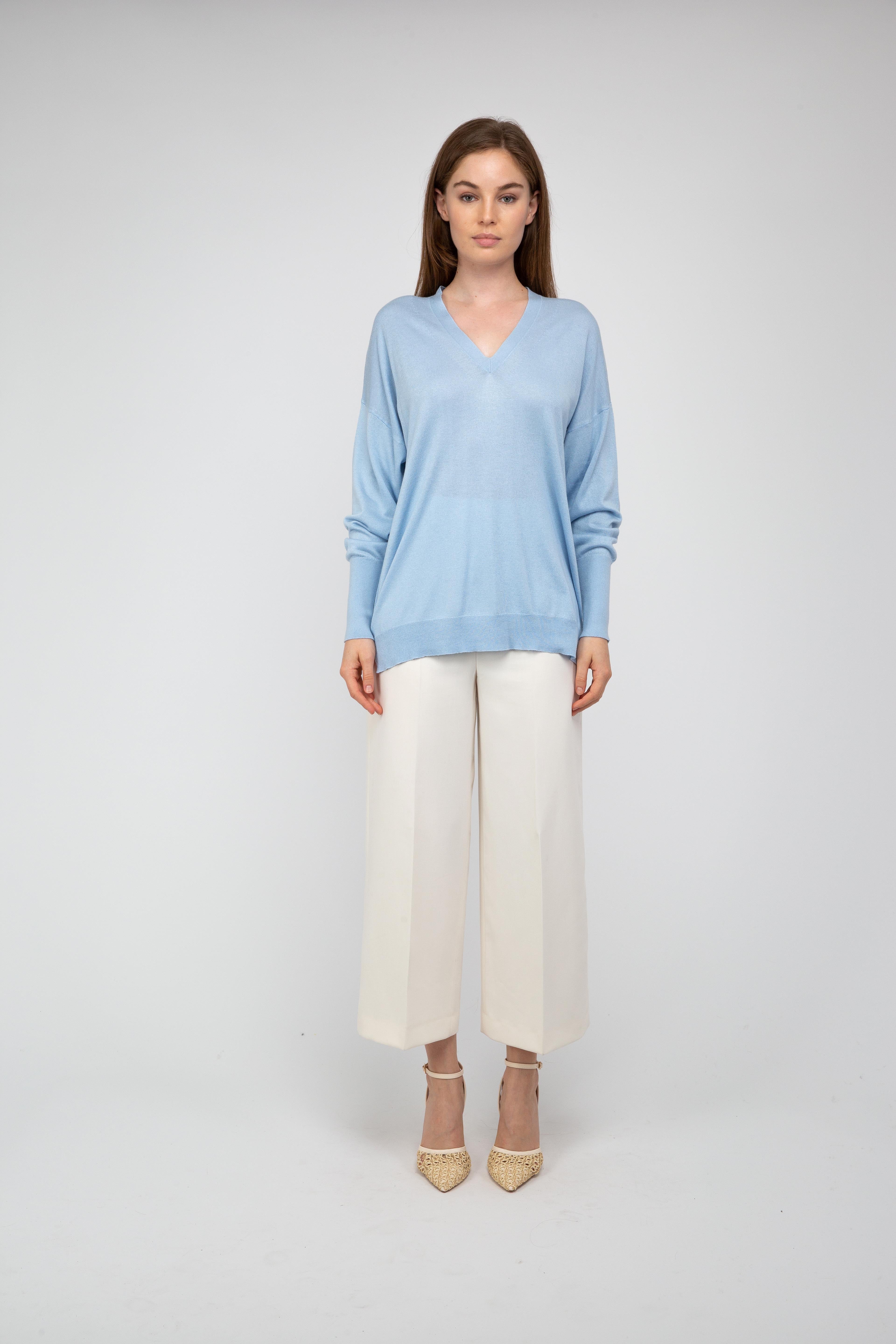 Van Kukil Cashmere V Neck Jumper