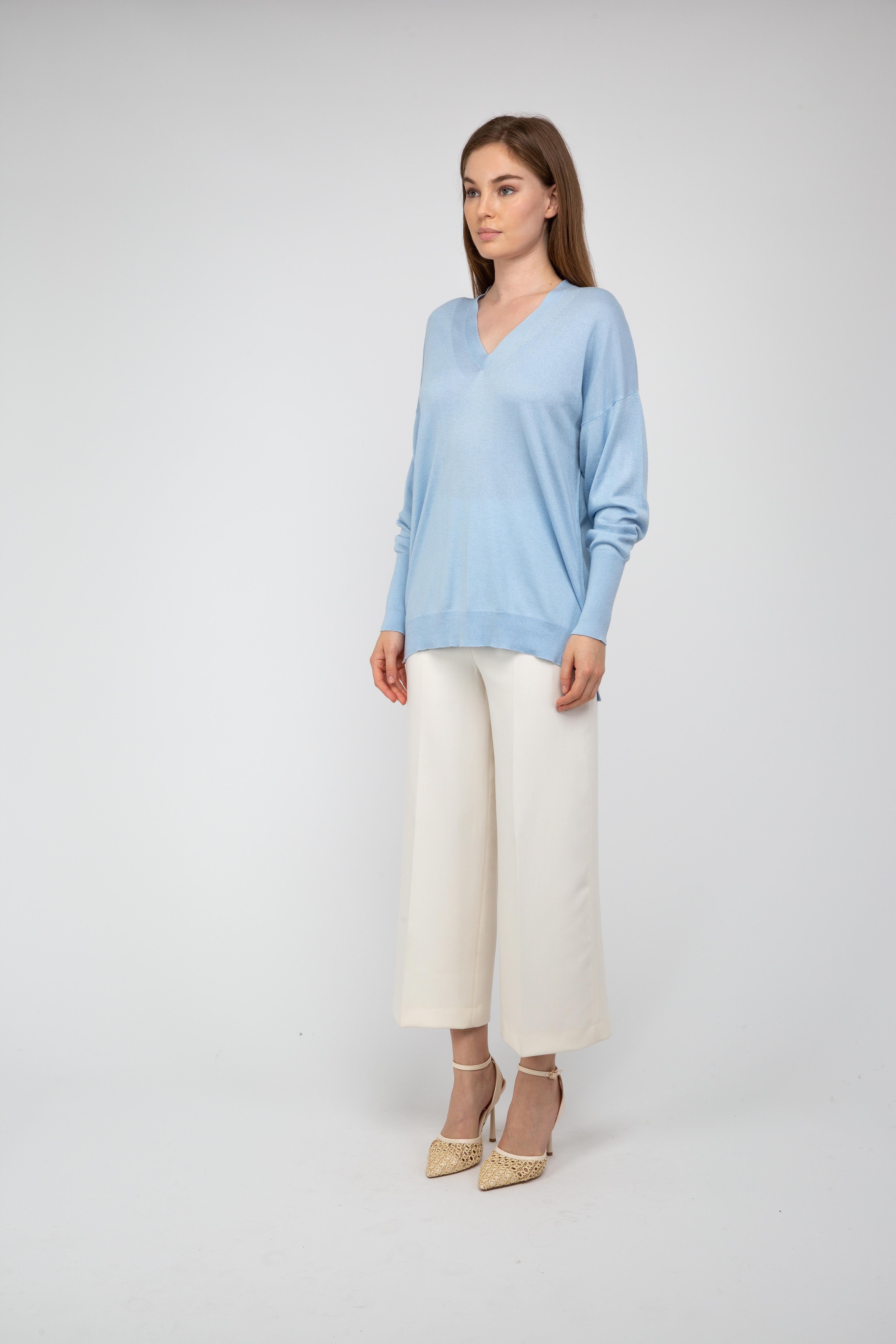 Van Kukil Cashmere V Neck Jumper
