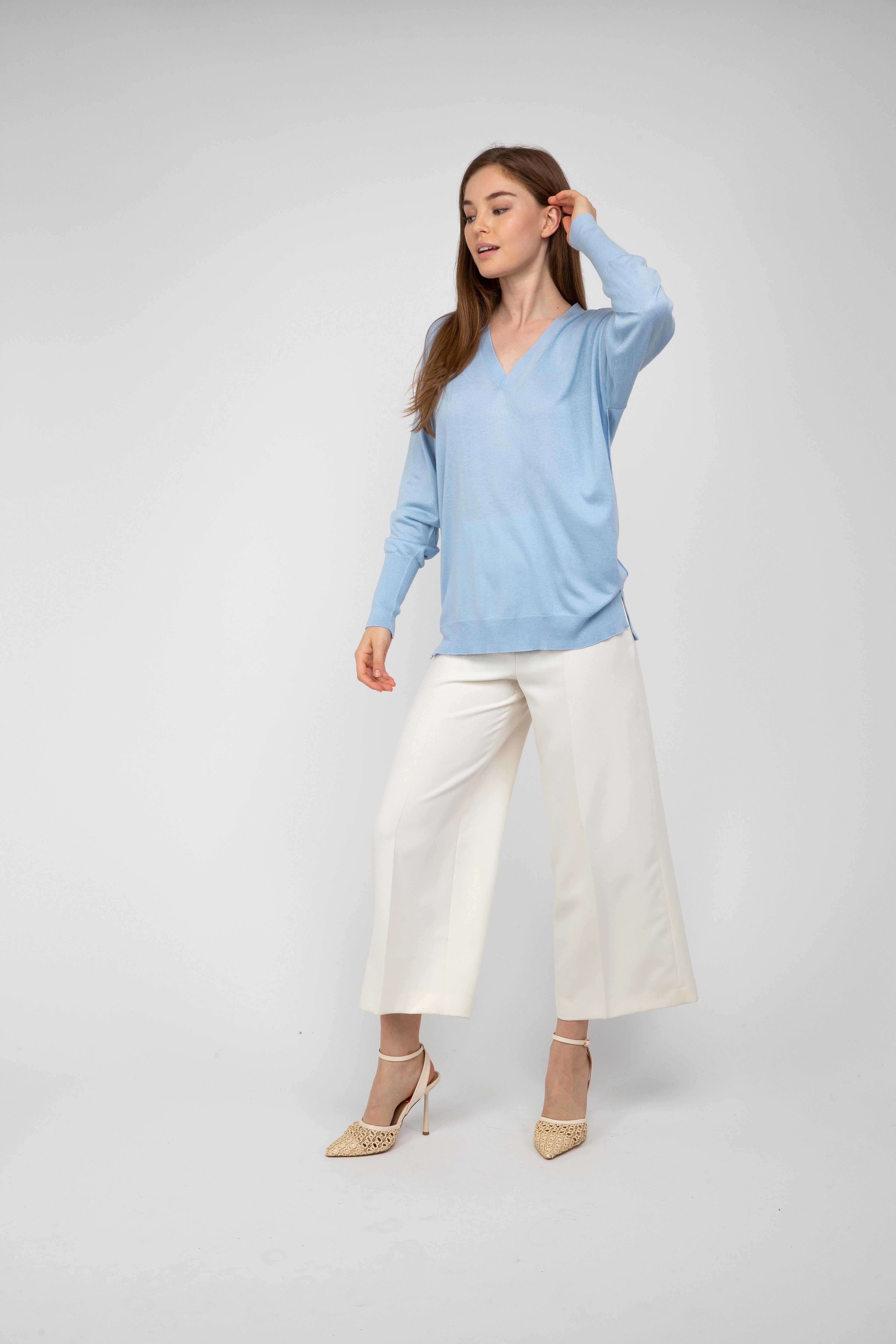 Van Kukil Cashmere V Neck Jumper
