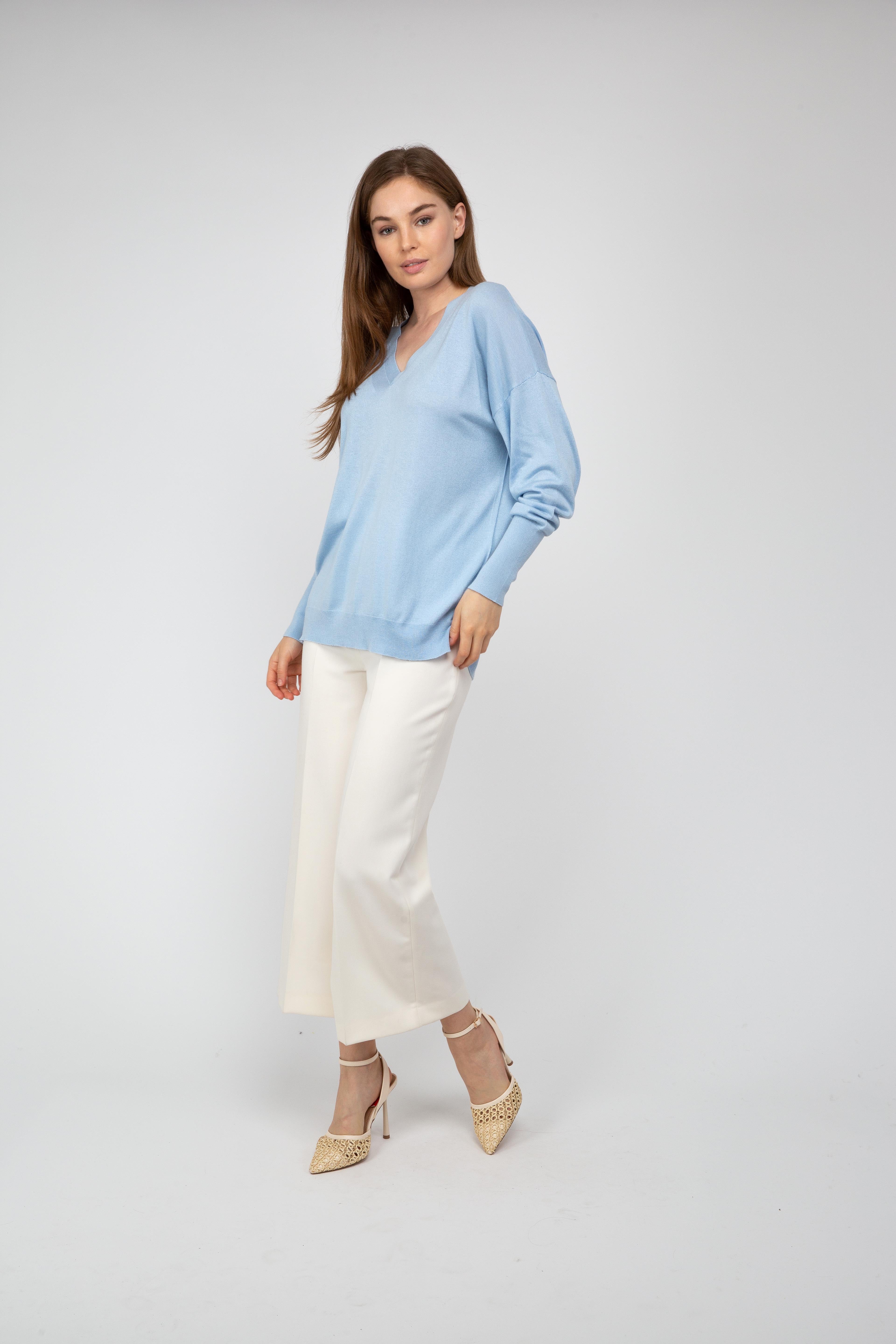 Van Kukil Cashmere V Neck Jumper