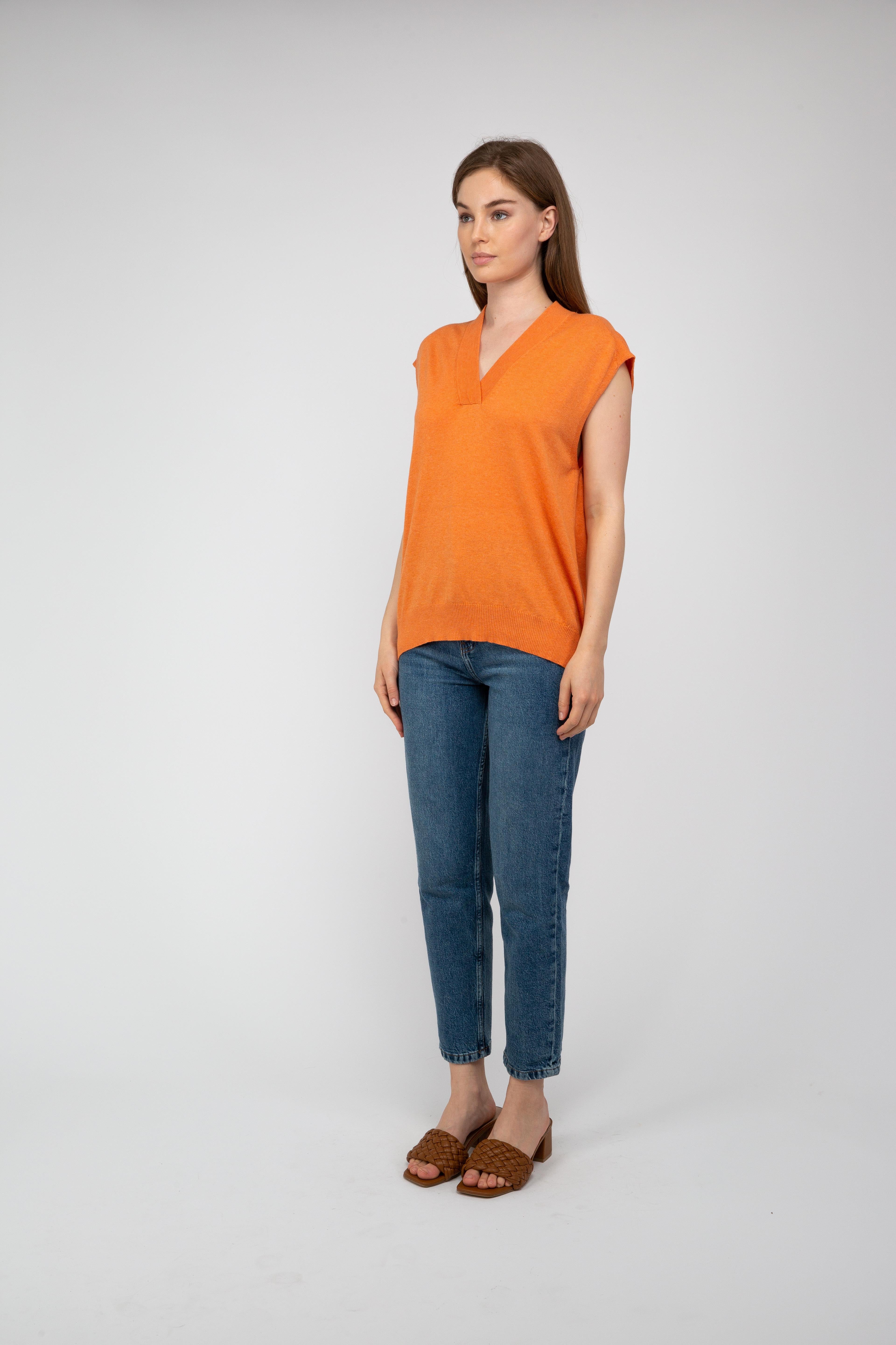 Van Kukil Sleeveless V-Neck Jumper