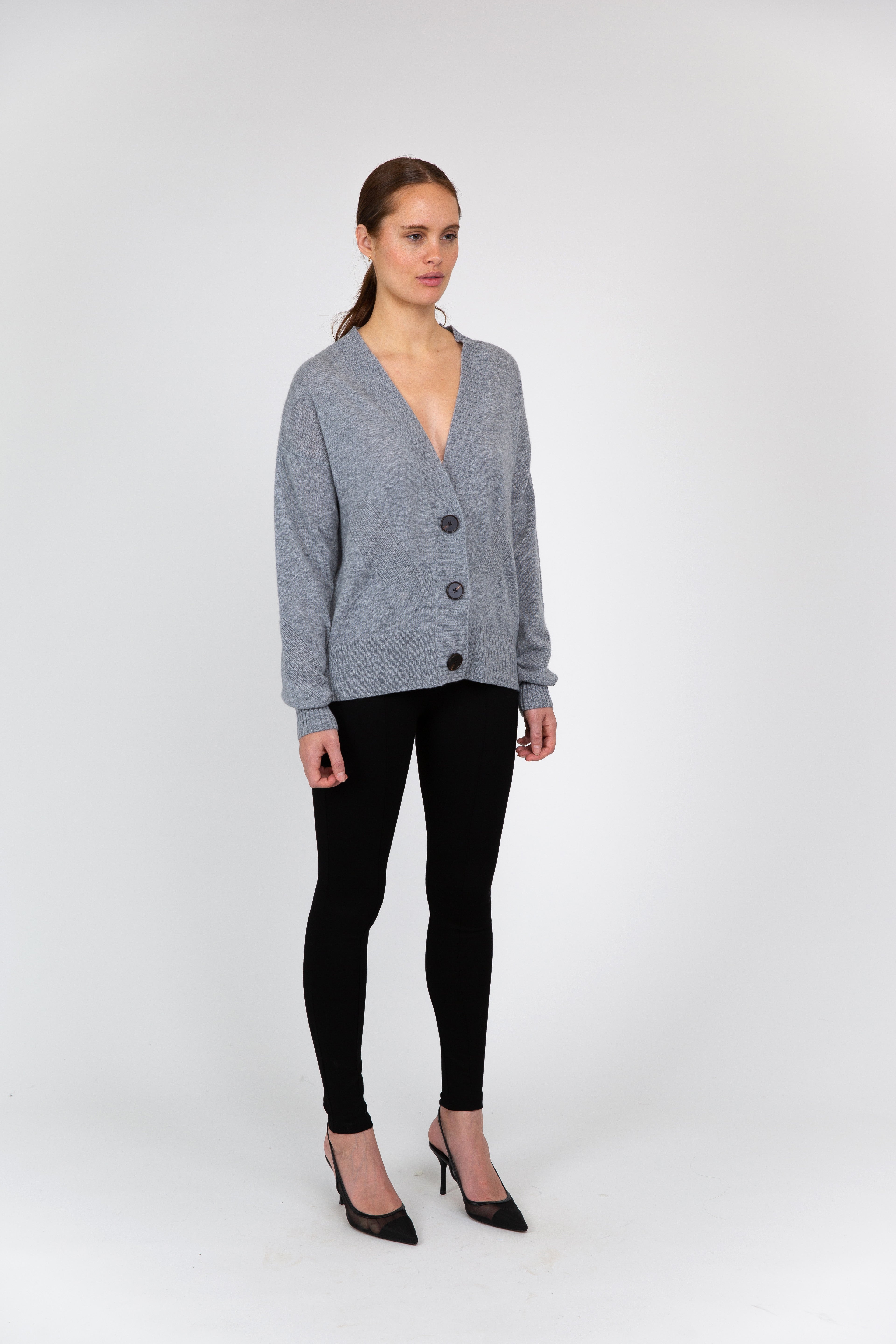 VAN KUKIL V NECK CARDIGAN