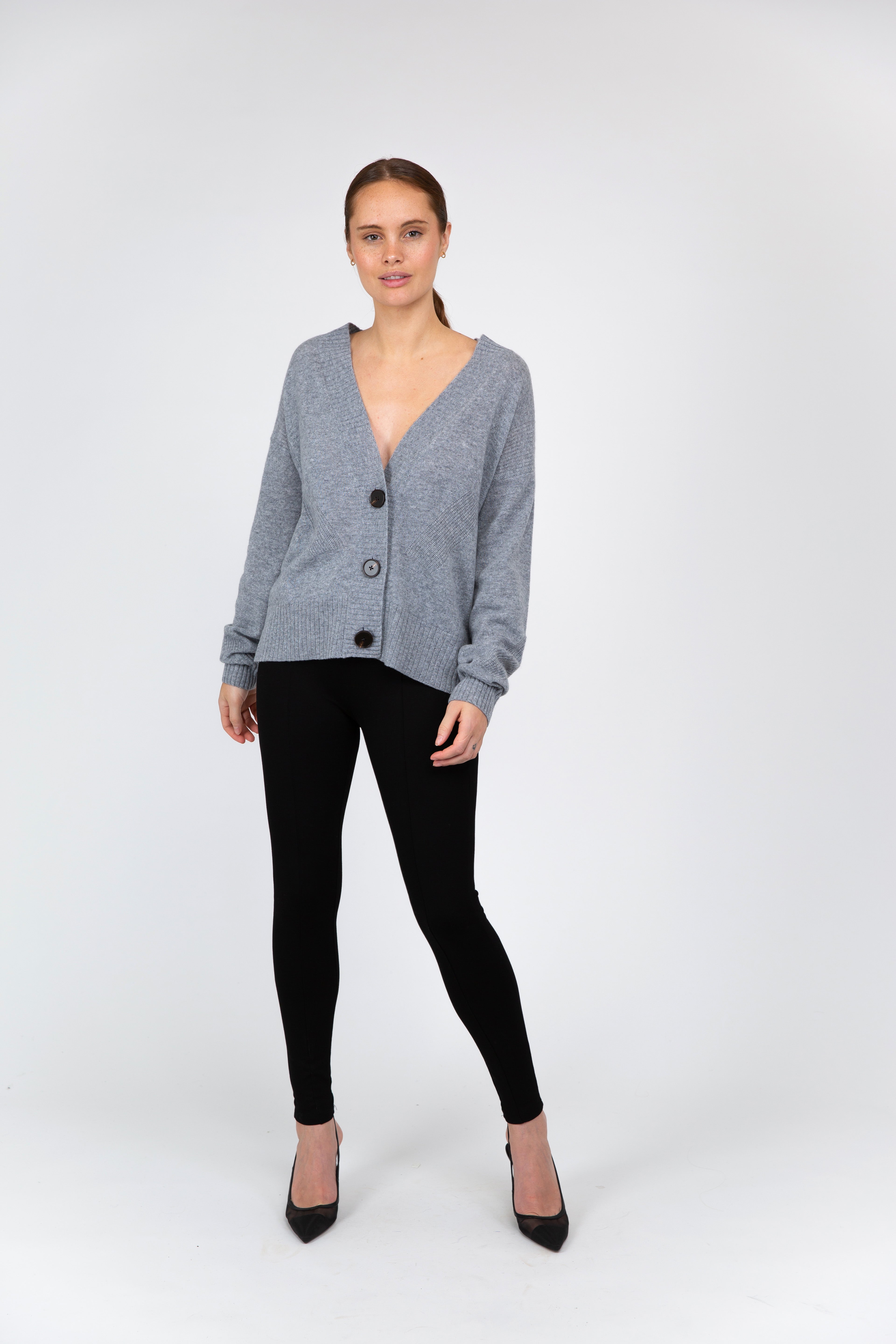 VAN KUKIL V NECK CARDIGAN